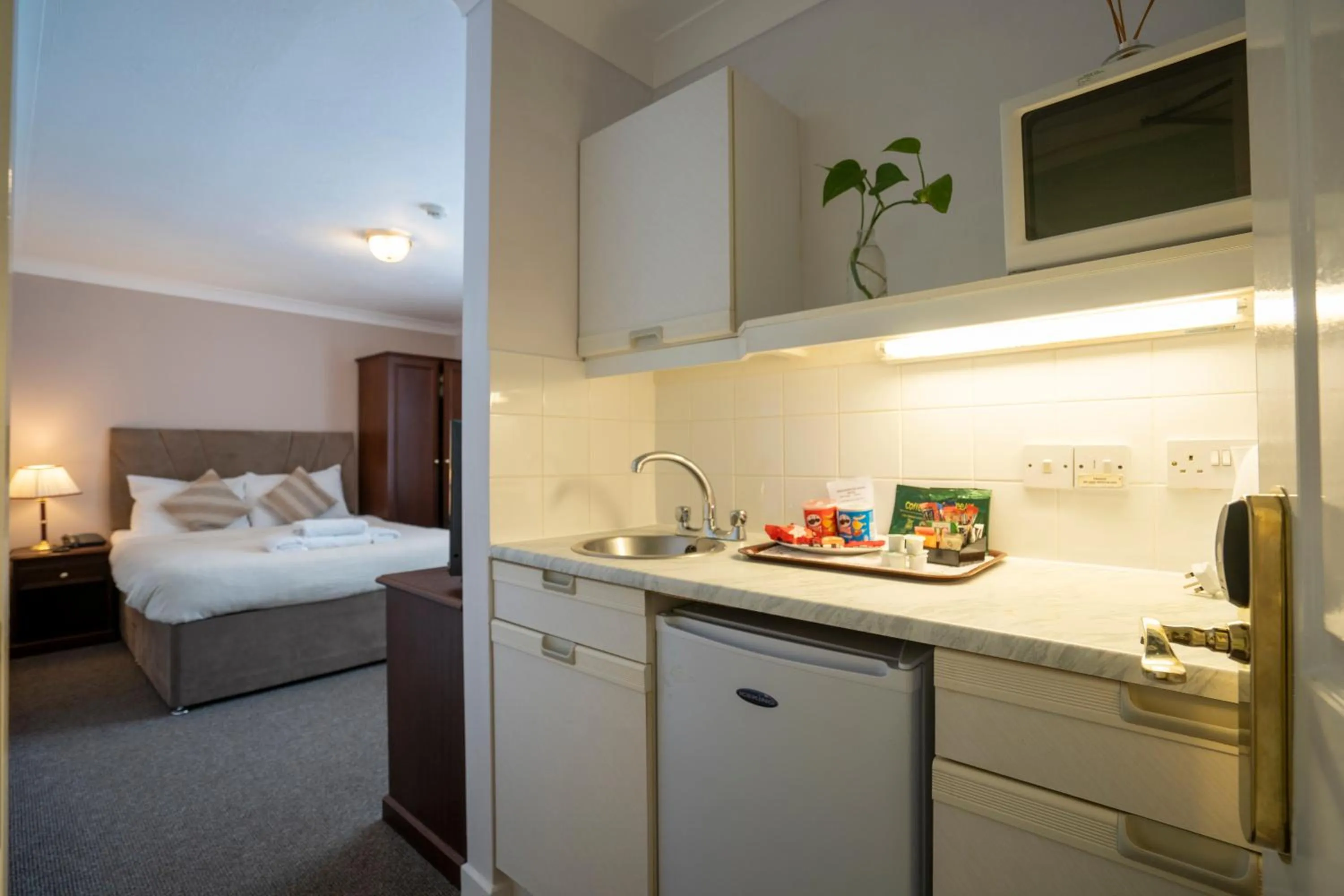 Bed in Marlborough House - Guest House