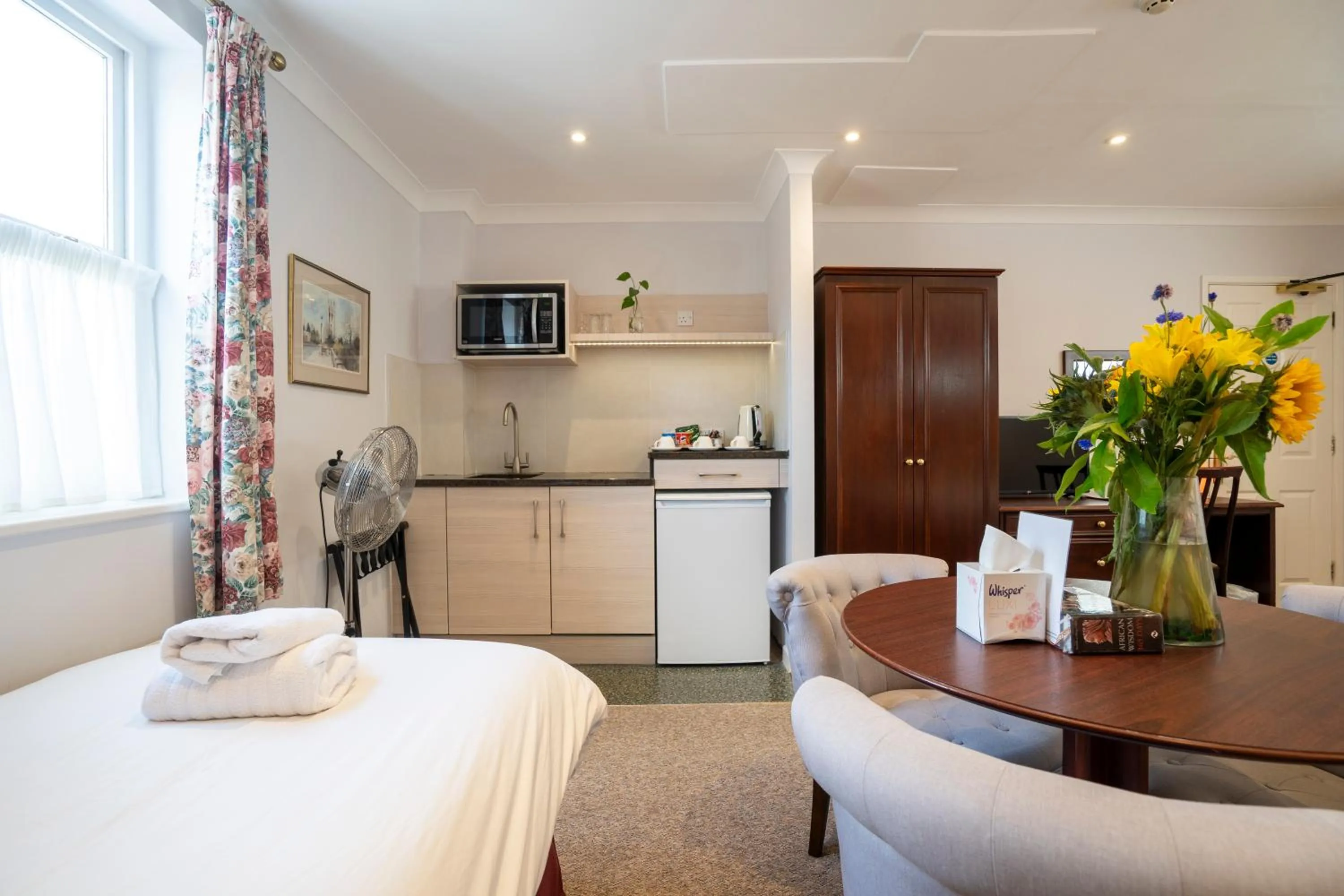 Bed in Marlborough House - Guest House