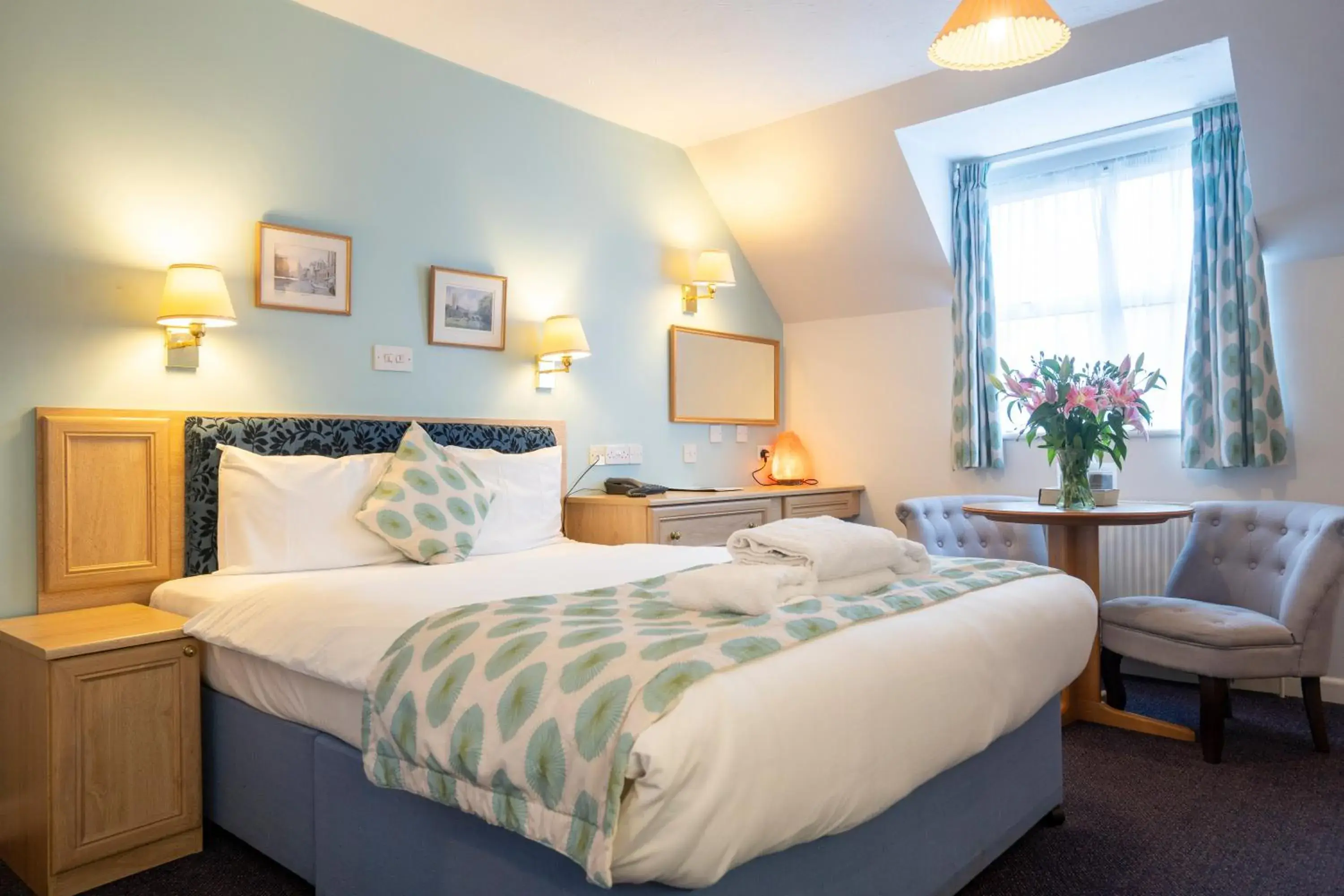 Double Room with Kitchenette in Marlborough House - Guest House Double Room with Kitchenette in Marlborough House - Guest House