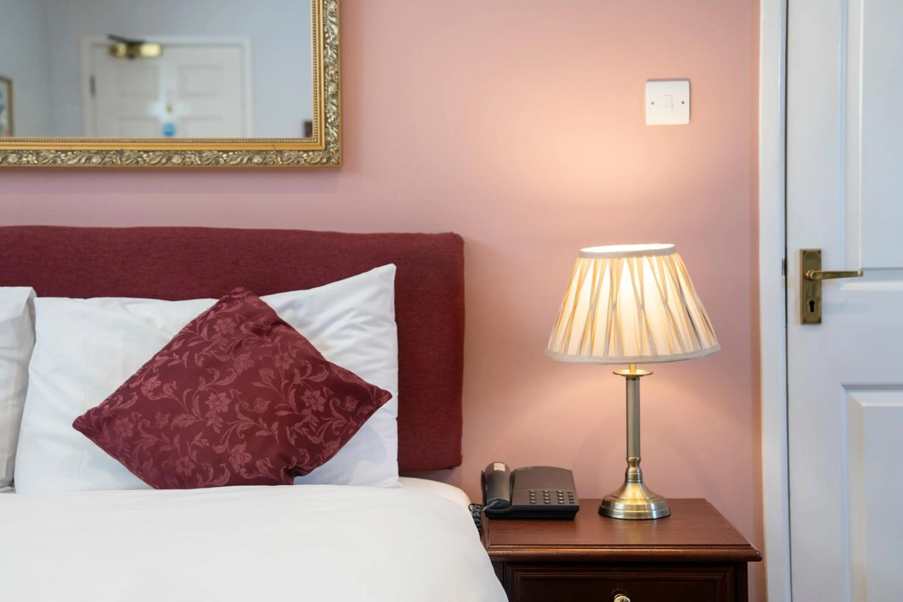 Bed in Marlborough House - Guest House