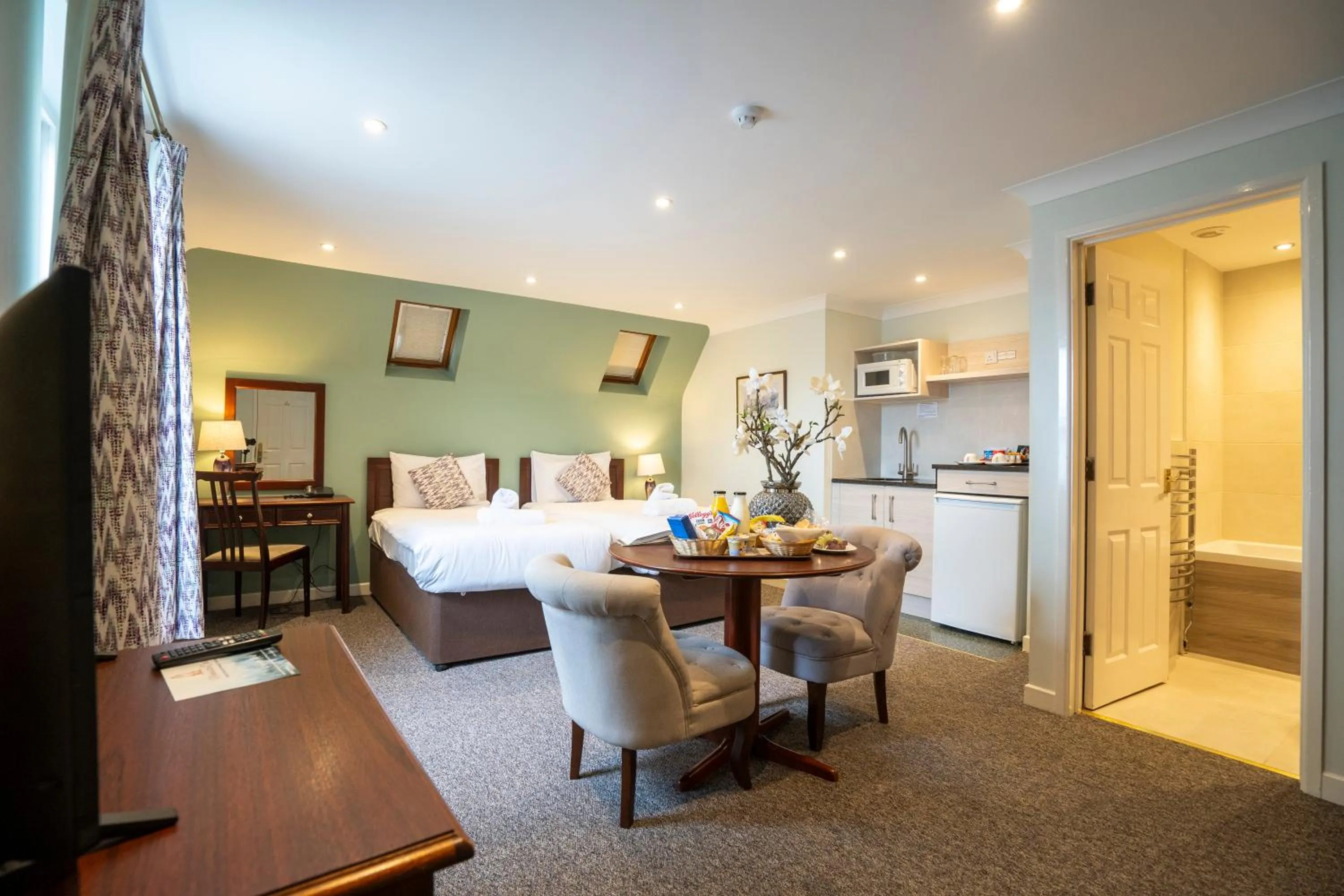 Bed in Marlborough House - Guest House