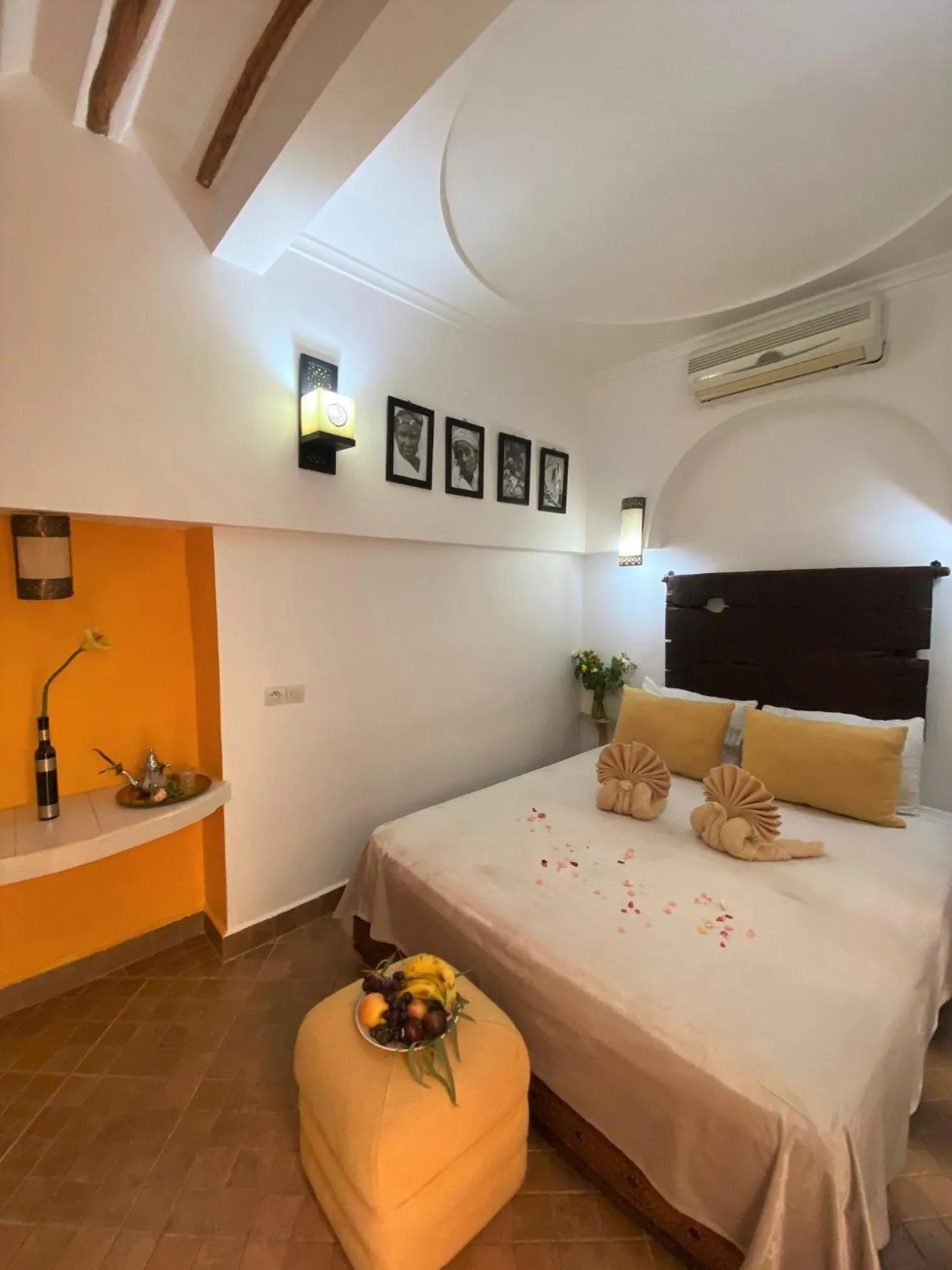 Photo of the whole room, Bed in Dar Soukaina