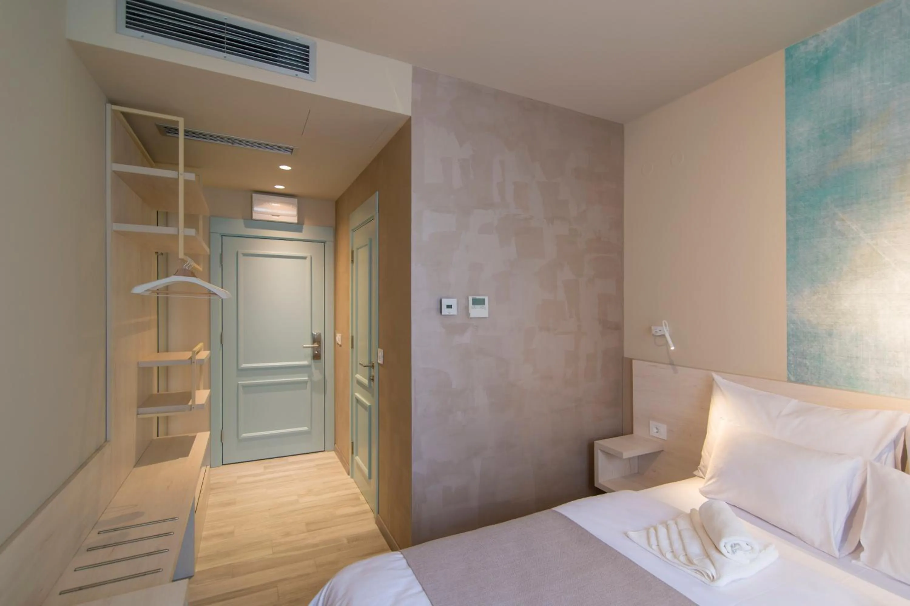 Bedroom, Bed in Garni Hotel D10