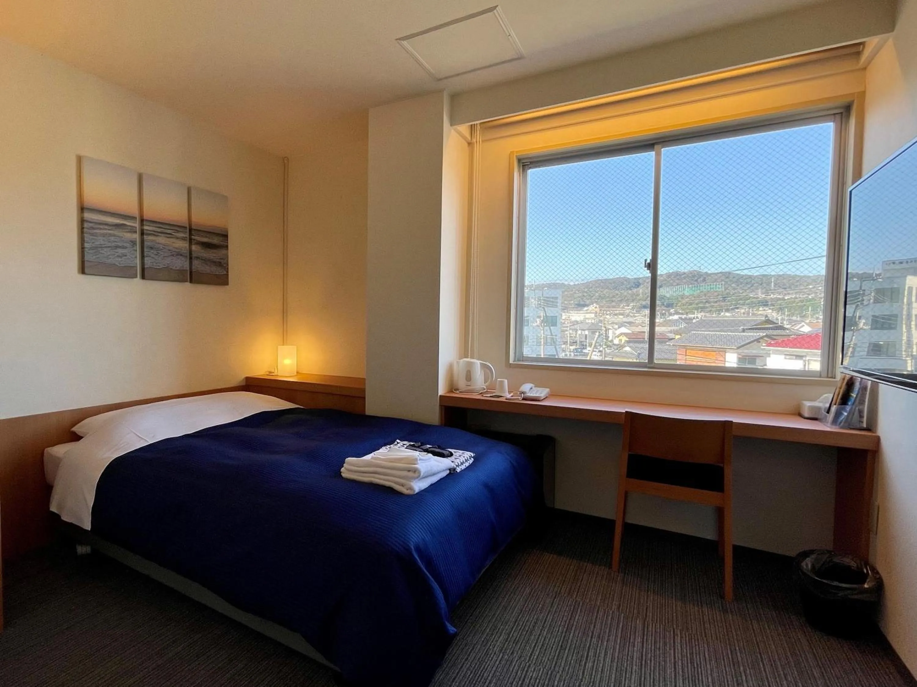 Bed in Hitachi Hotel Crane