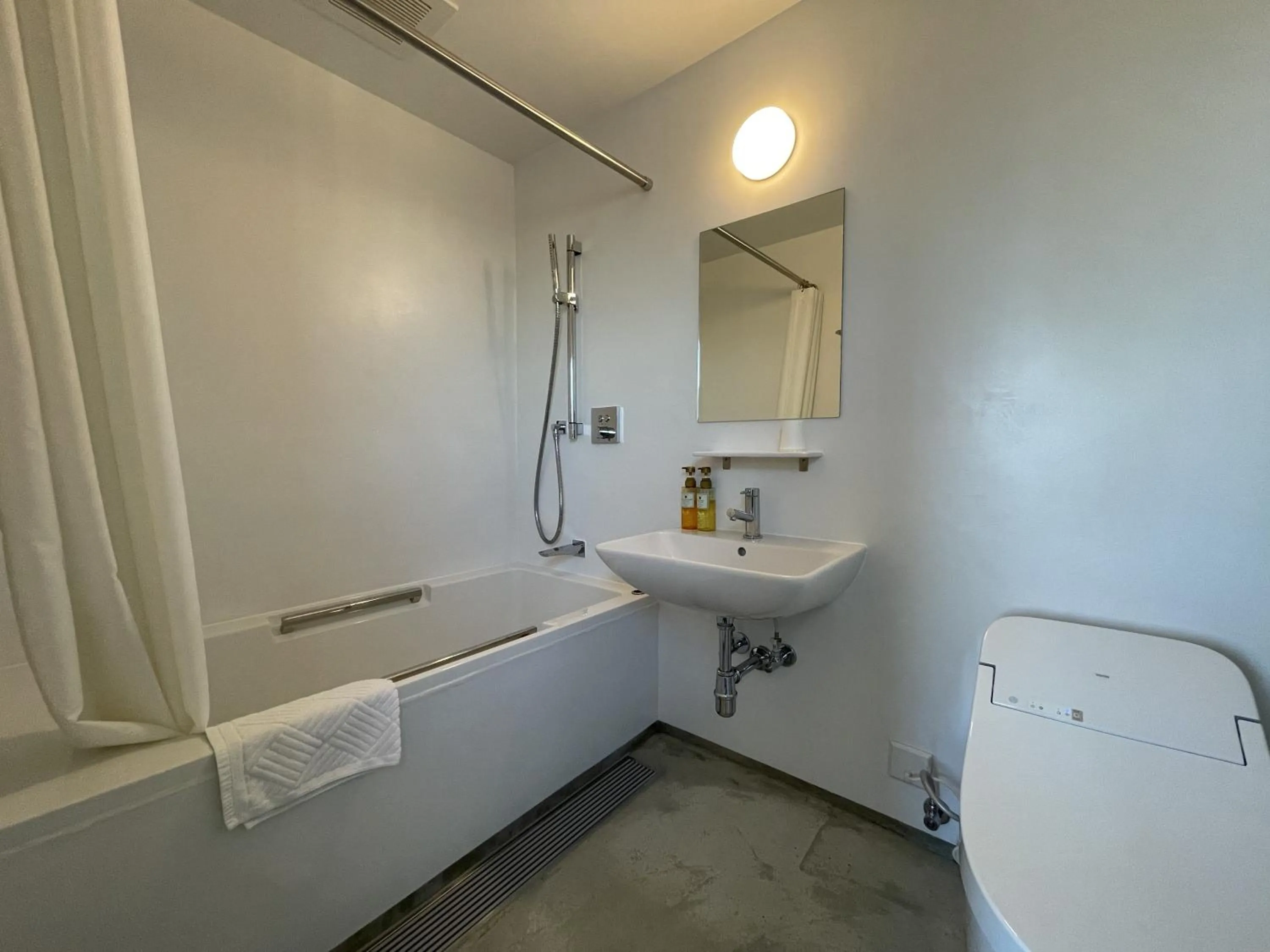 Bathroom in Hitachi Hotel Crane