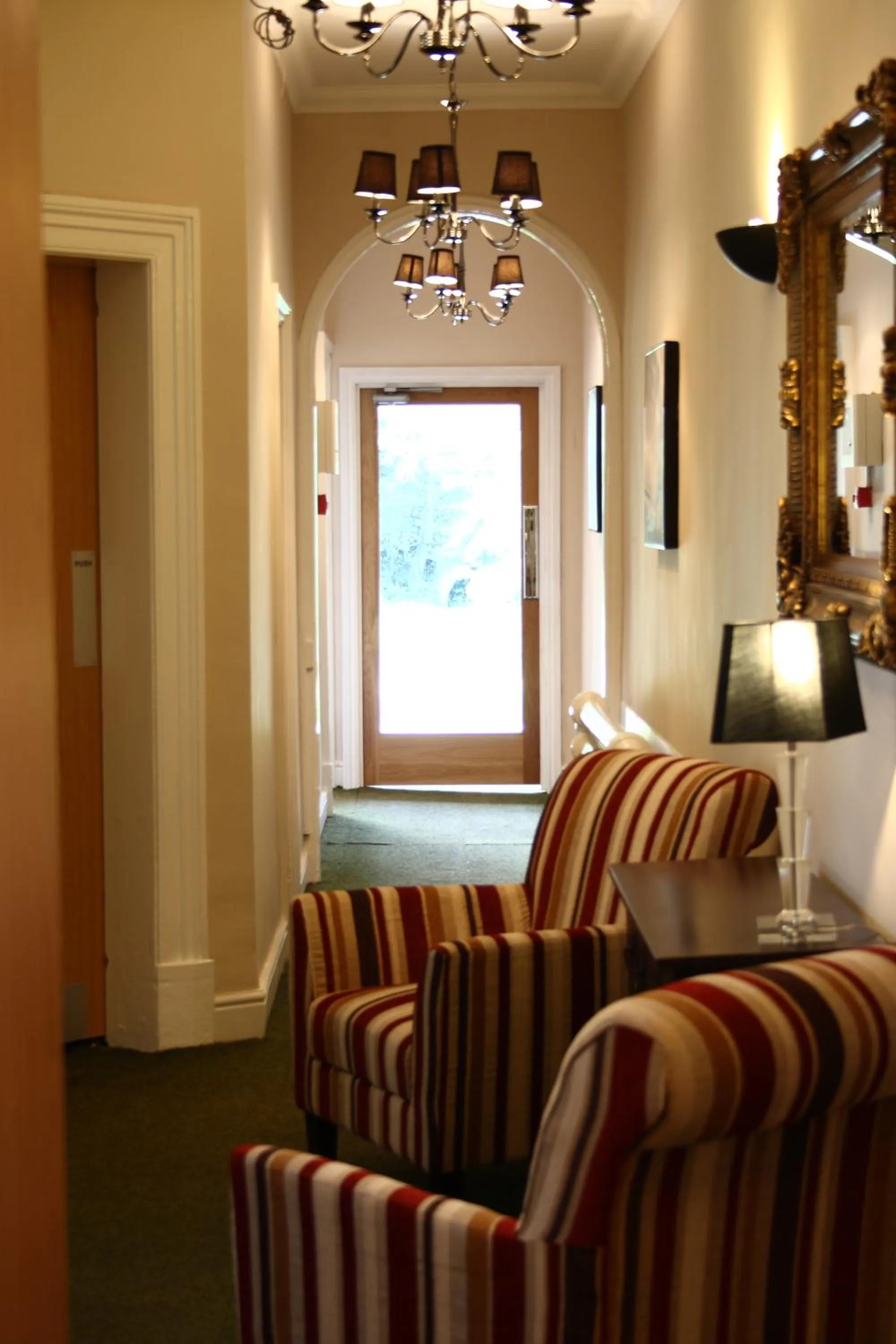 Lobby or reception, Bed in Old Rose and Crown Hotel Birmingham