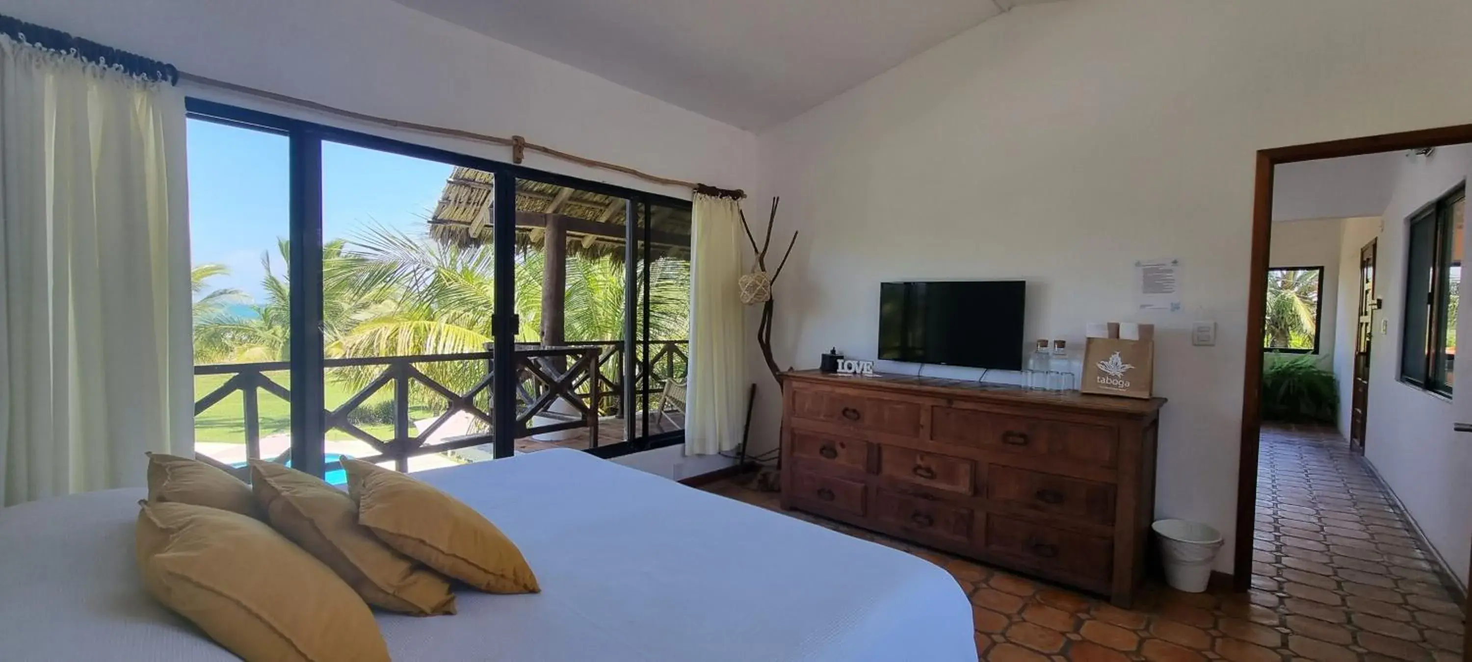 Deluxe Family Room in Hotel Taboga Eco Boutique & Spa Costa Esmeralda Deluxe Family Room in Hotel Taboga Eco Boutique & Spa Costa Esmeralda