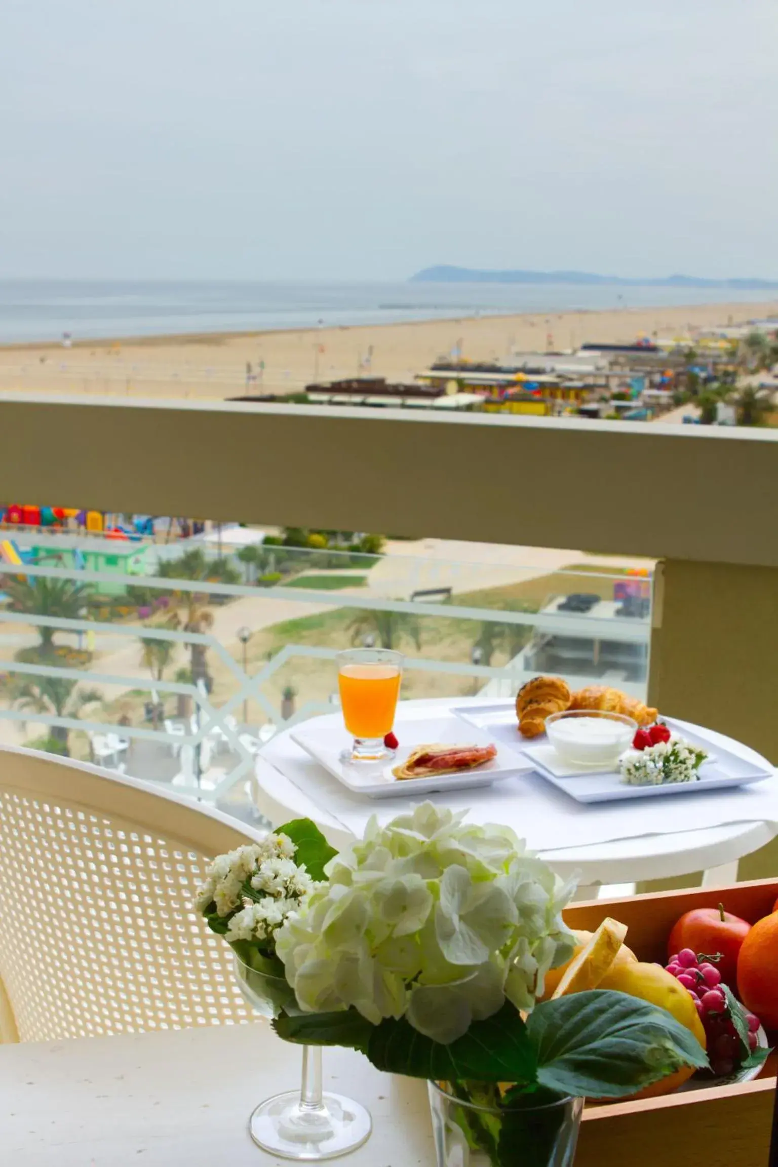 Junior Suite (4 Adults) in Hotel Nord Est Junior Suite (4 Adults) in Hotel Nord Est