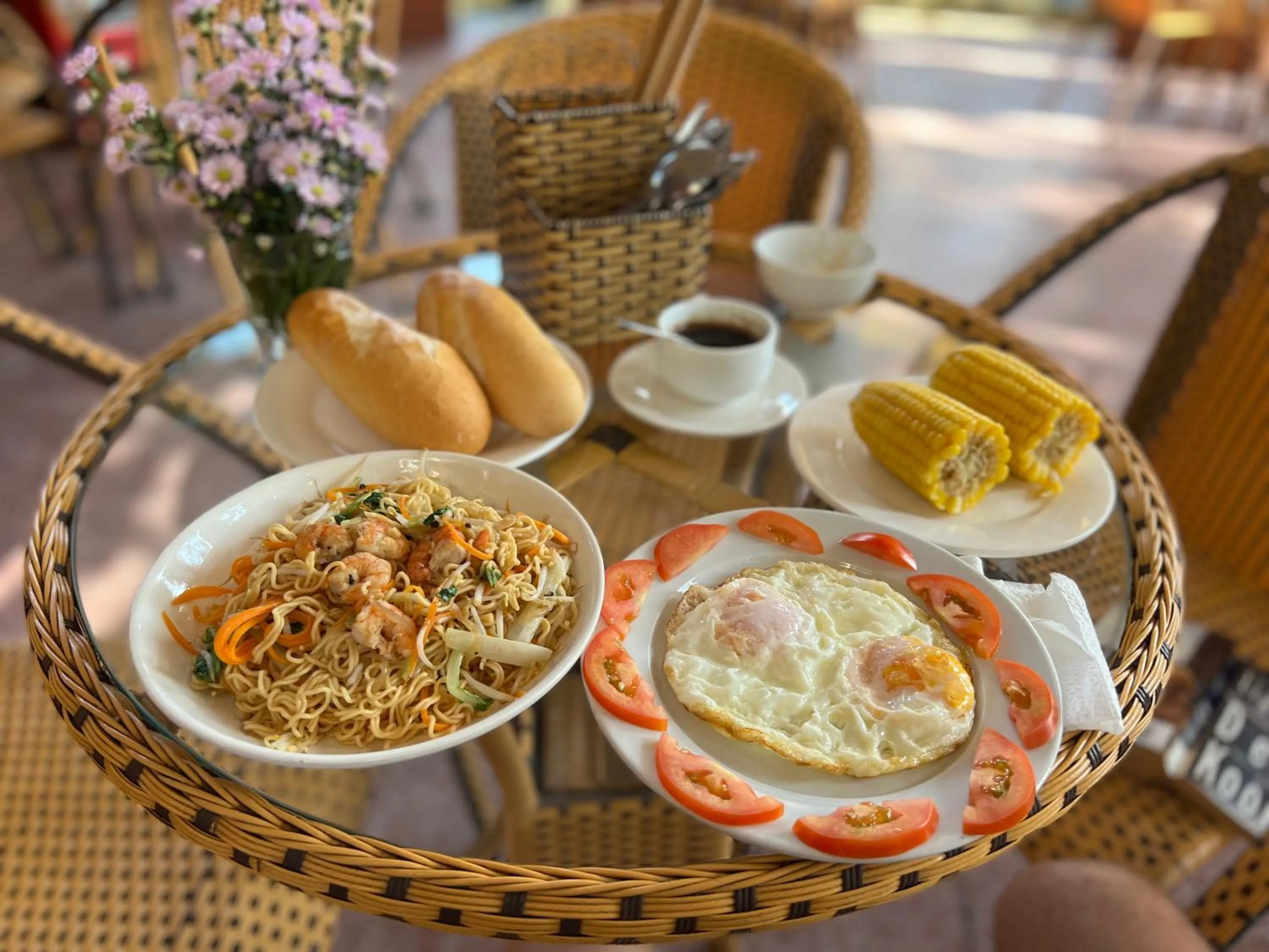 Breakfast in Spring Garden Villa