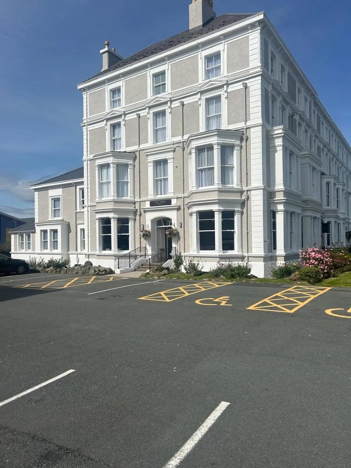Parking in The Cae Mor Hotel
