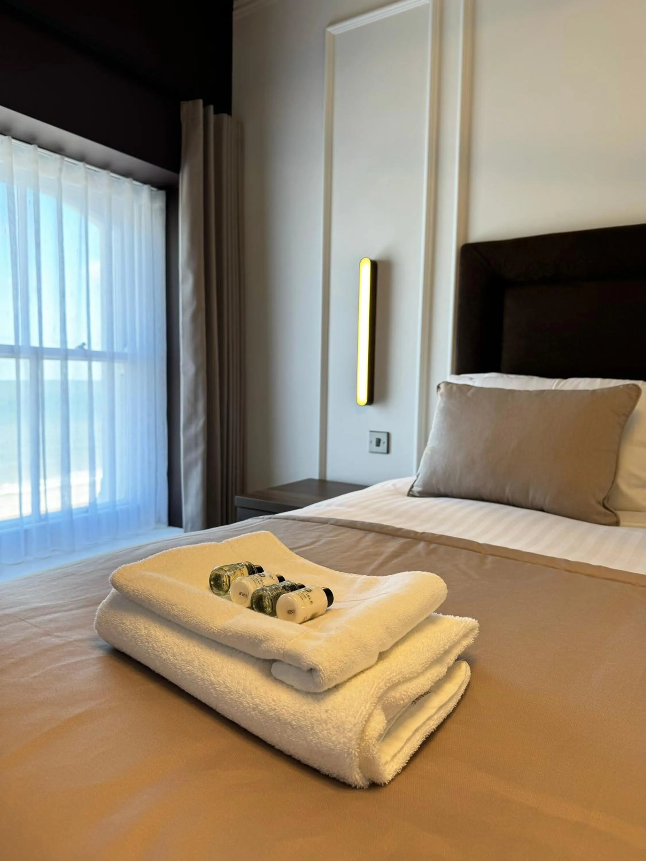 Bed in The Cae Mor Hotel