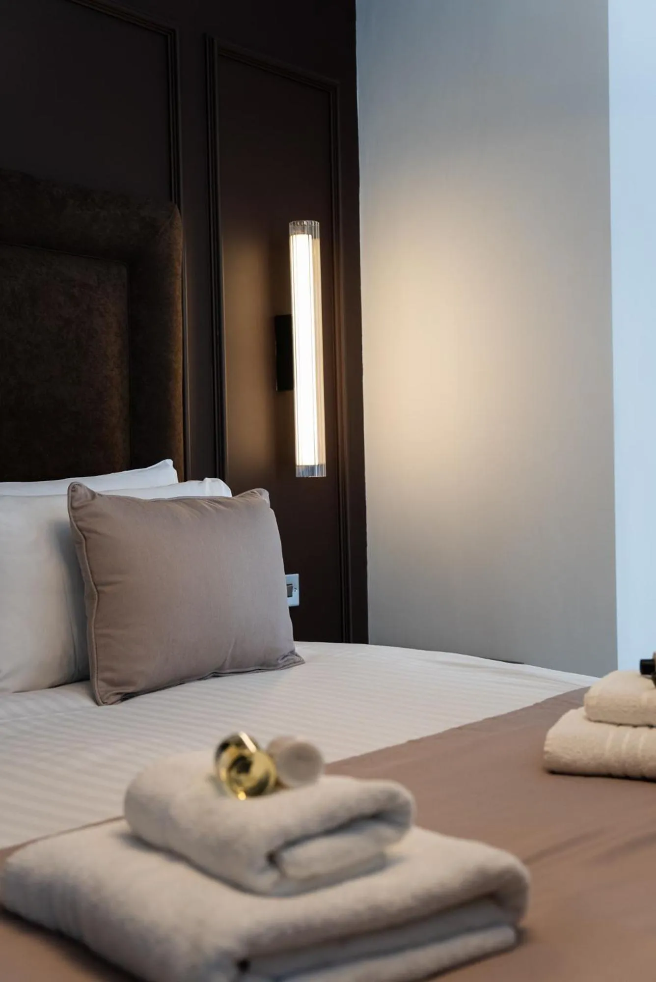 Bed in The Cae Mor Hotel