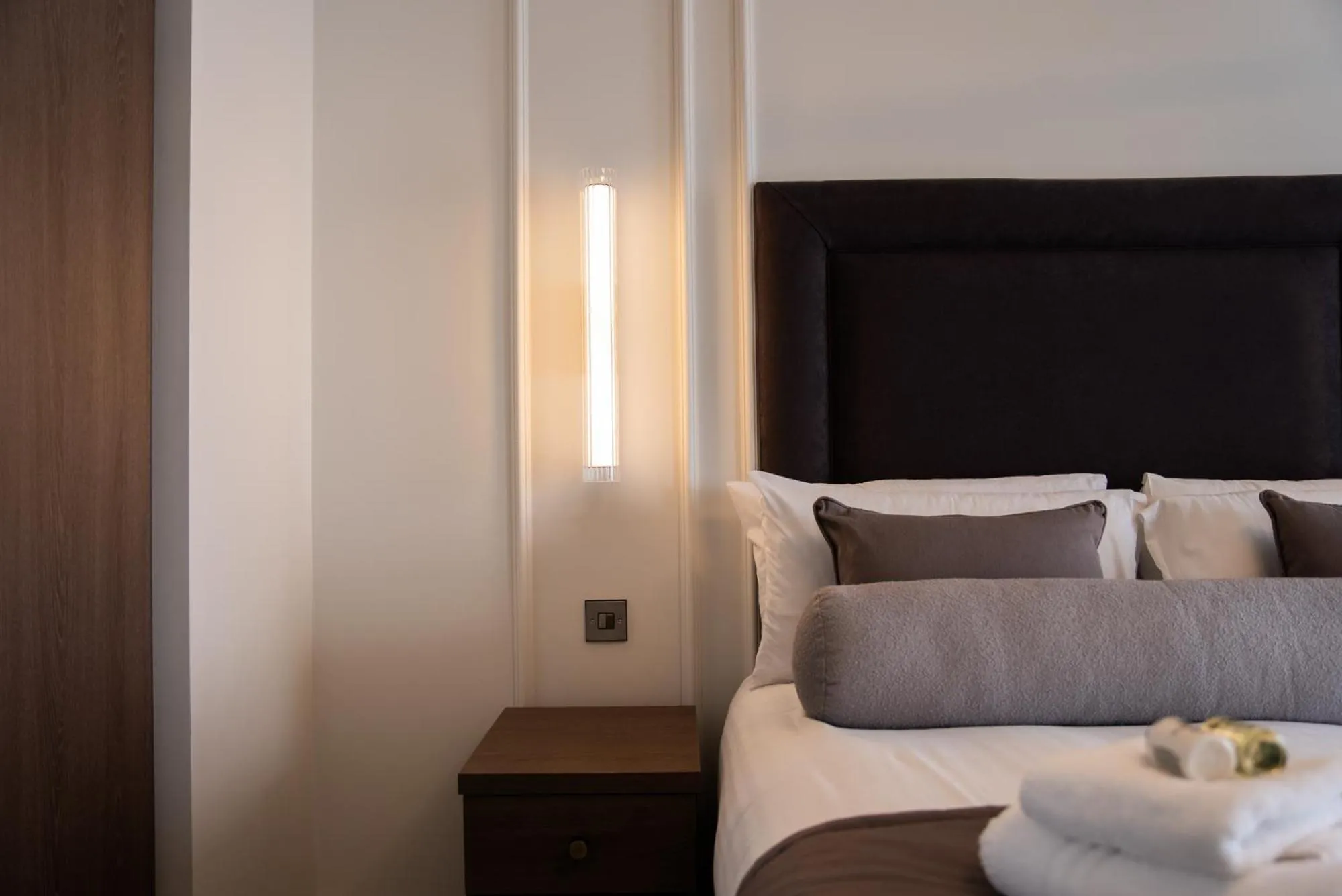 Bed in The Cae Mor Hotel