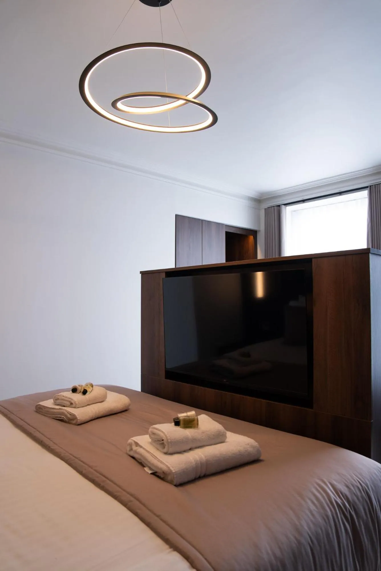 Bed in The Cae Mor Hotel