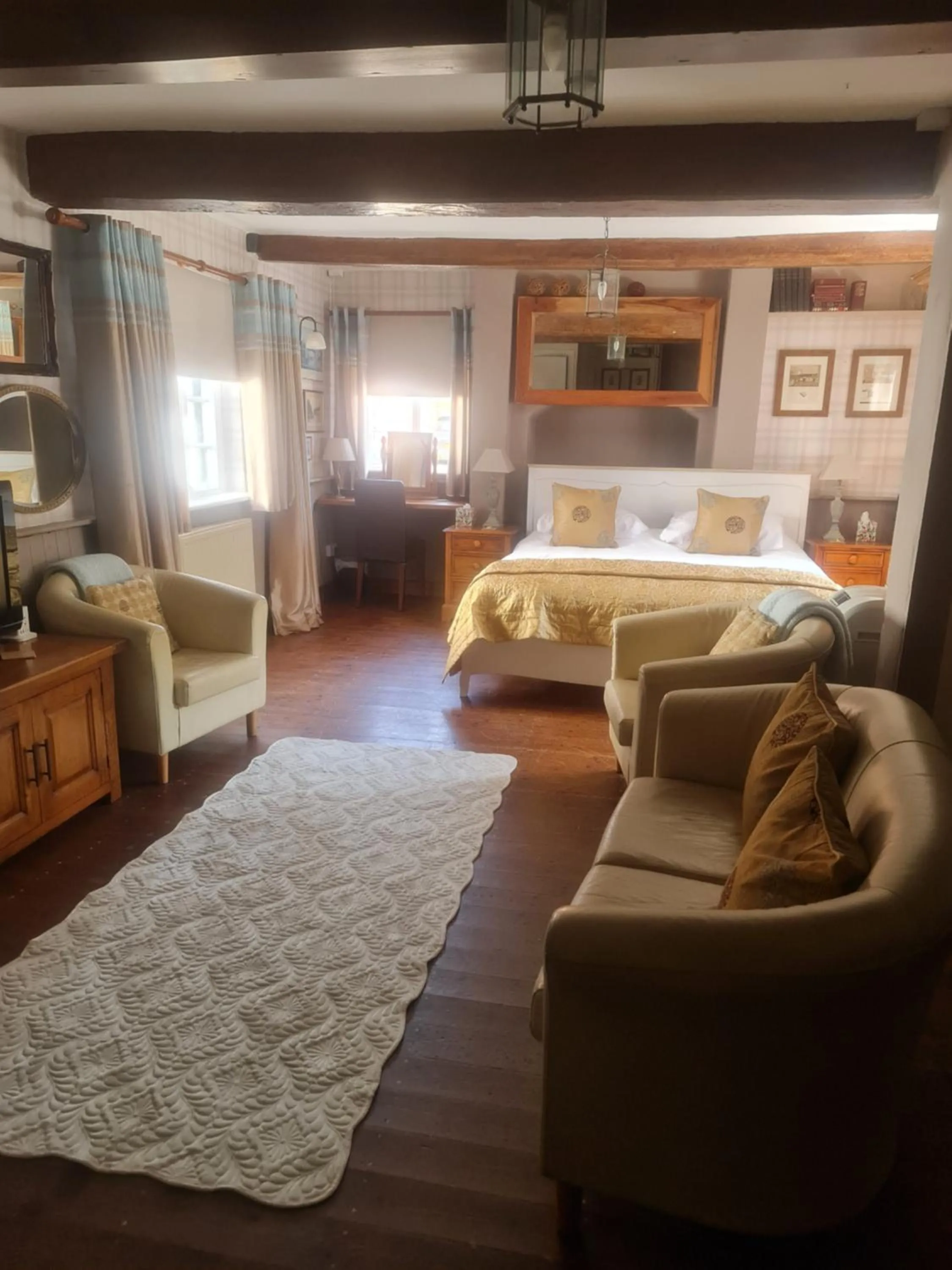 Bed in Ternhill Farm House - 5 Star Guest Accommodation with optional award winning breakfast