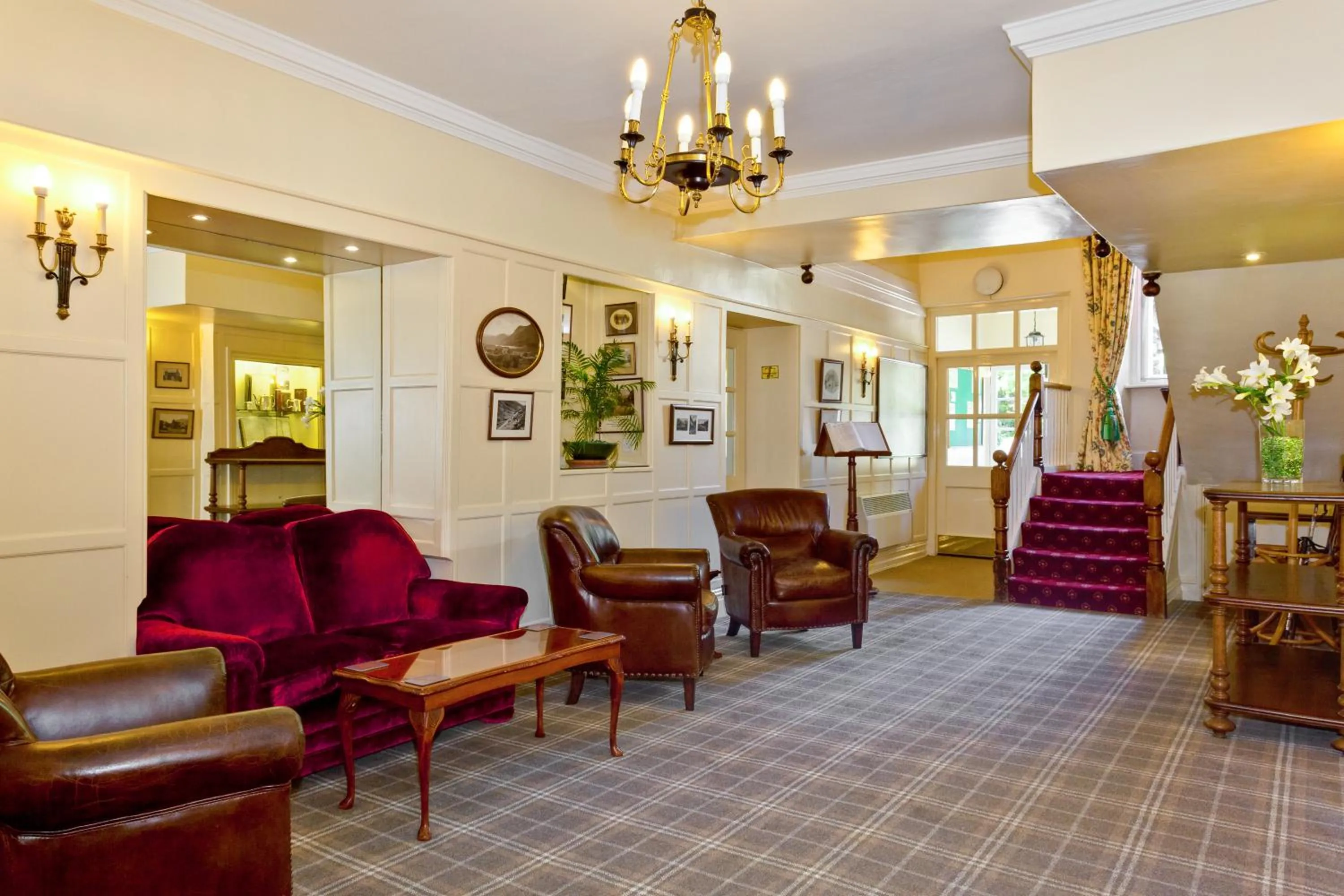 Lobby or reception in Bridge Hotel