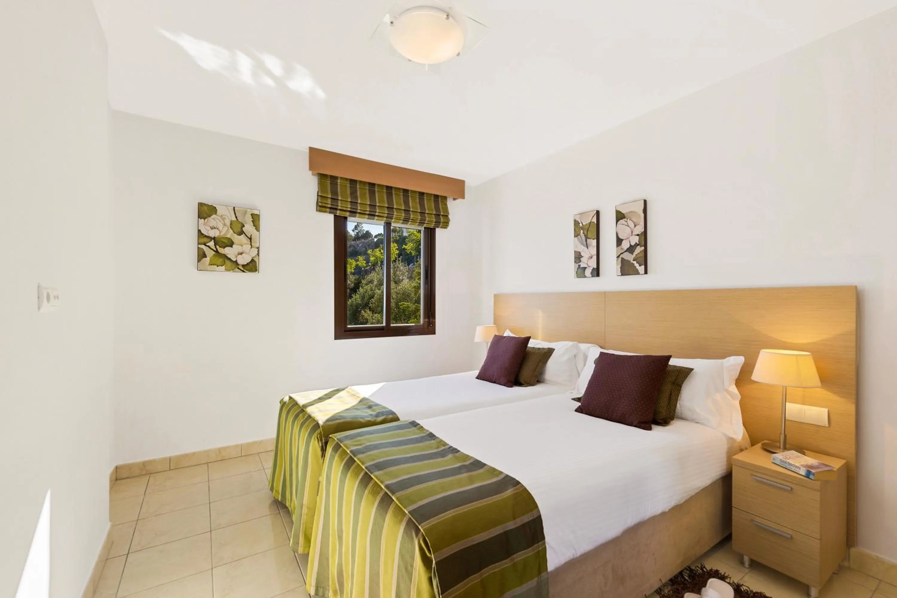 Bed in Macdonald La Ermita Resort