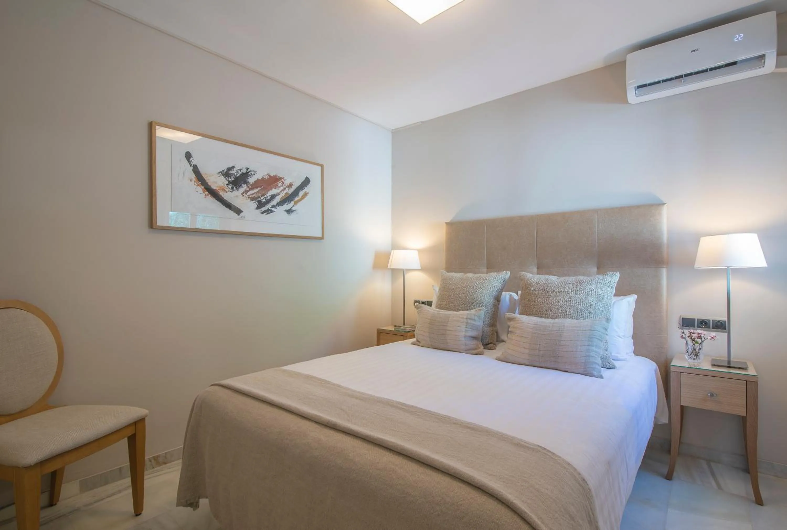 Bedroom, Bed in Macdonald La Ermita Resort