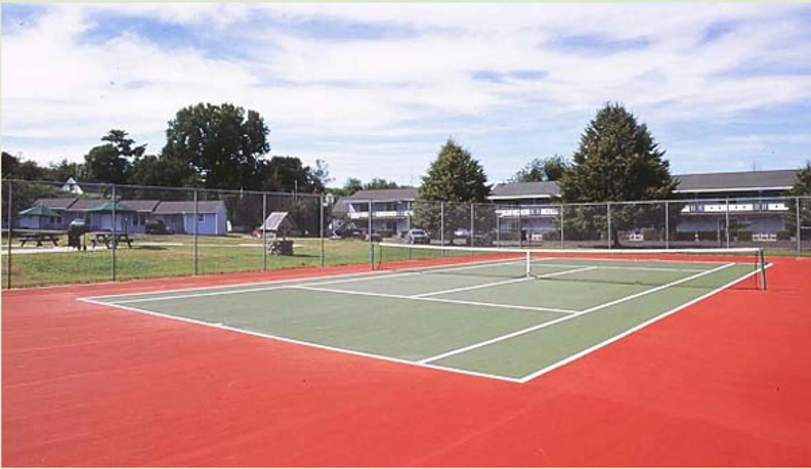 Tennis court in Majestic Regency Resort