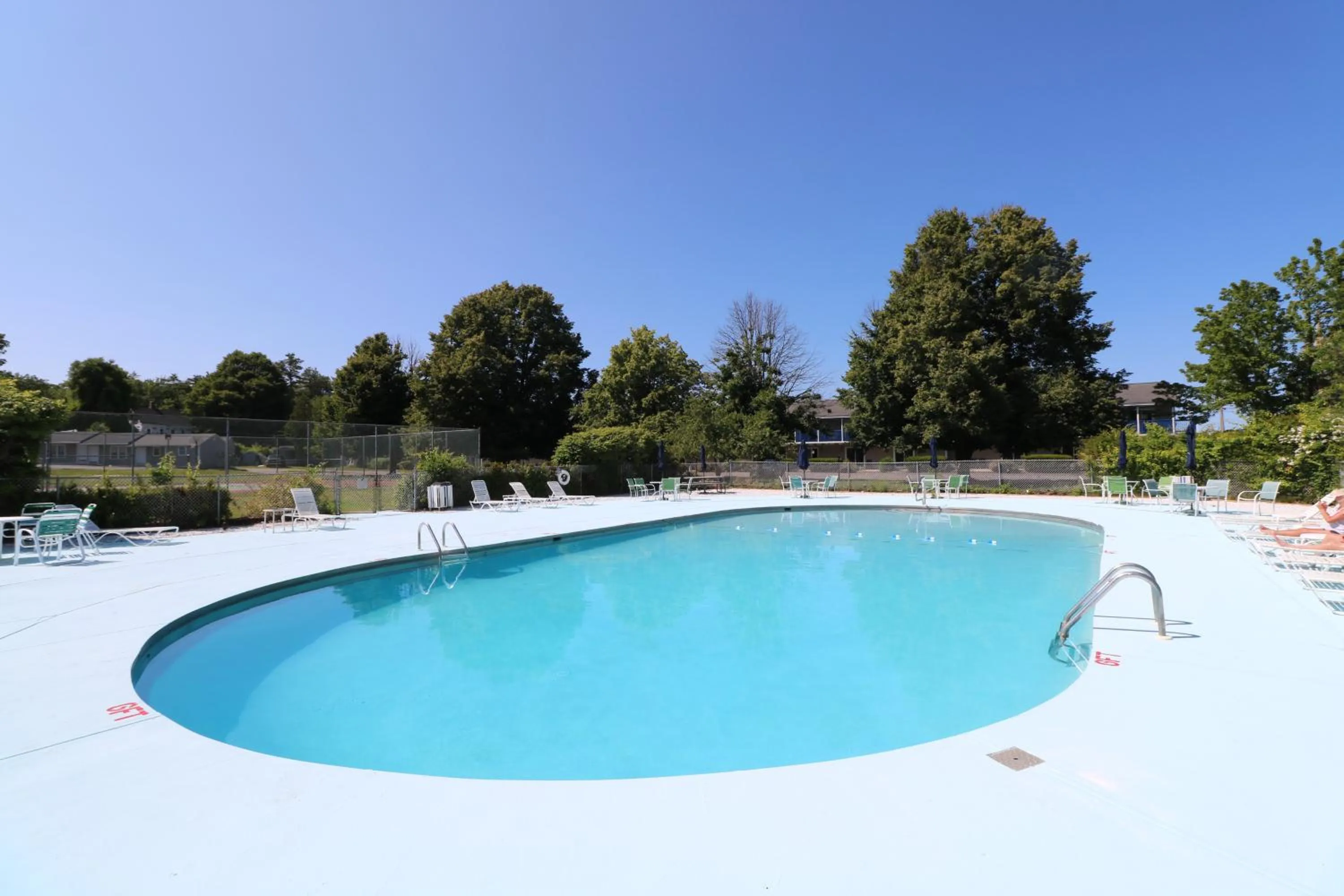 Swimming pool in Majestic Regency Resort