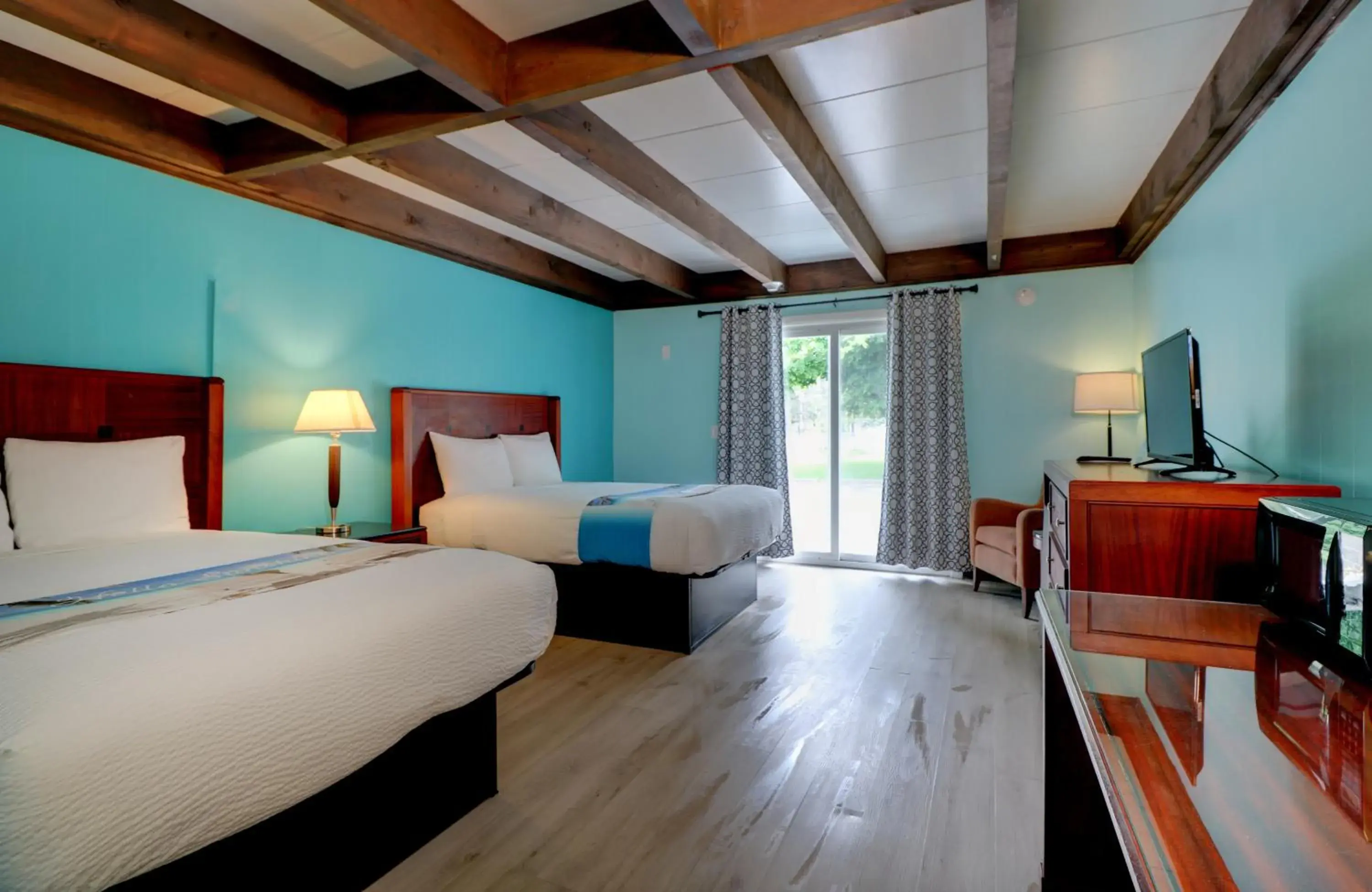 Standard Double Room in Majestic Regency Resort Standard Double Room in Majestic Regency Resort