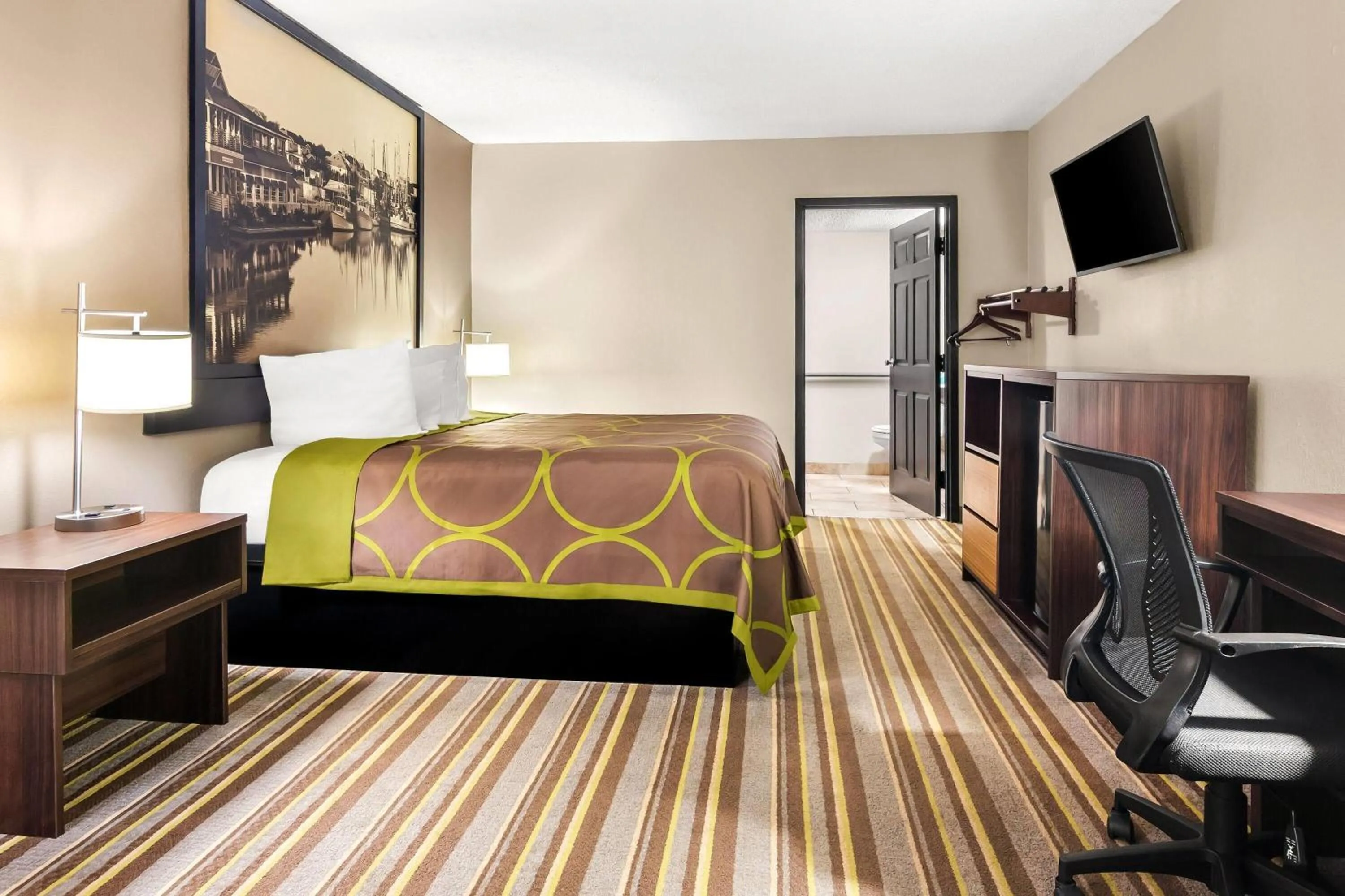 Bed in Super 8 by Wyndham Columbia