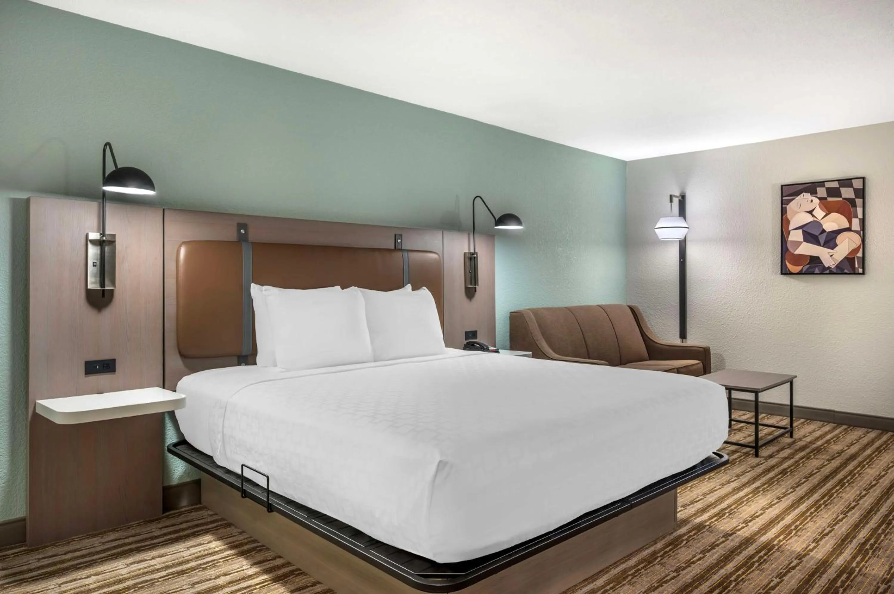 Bedroom in Best Western Plus Richmond Indiana I-70