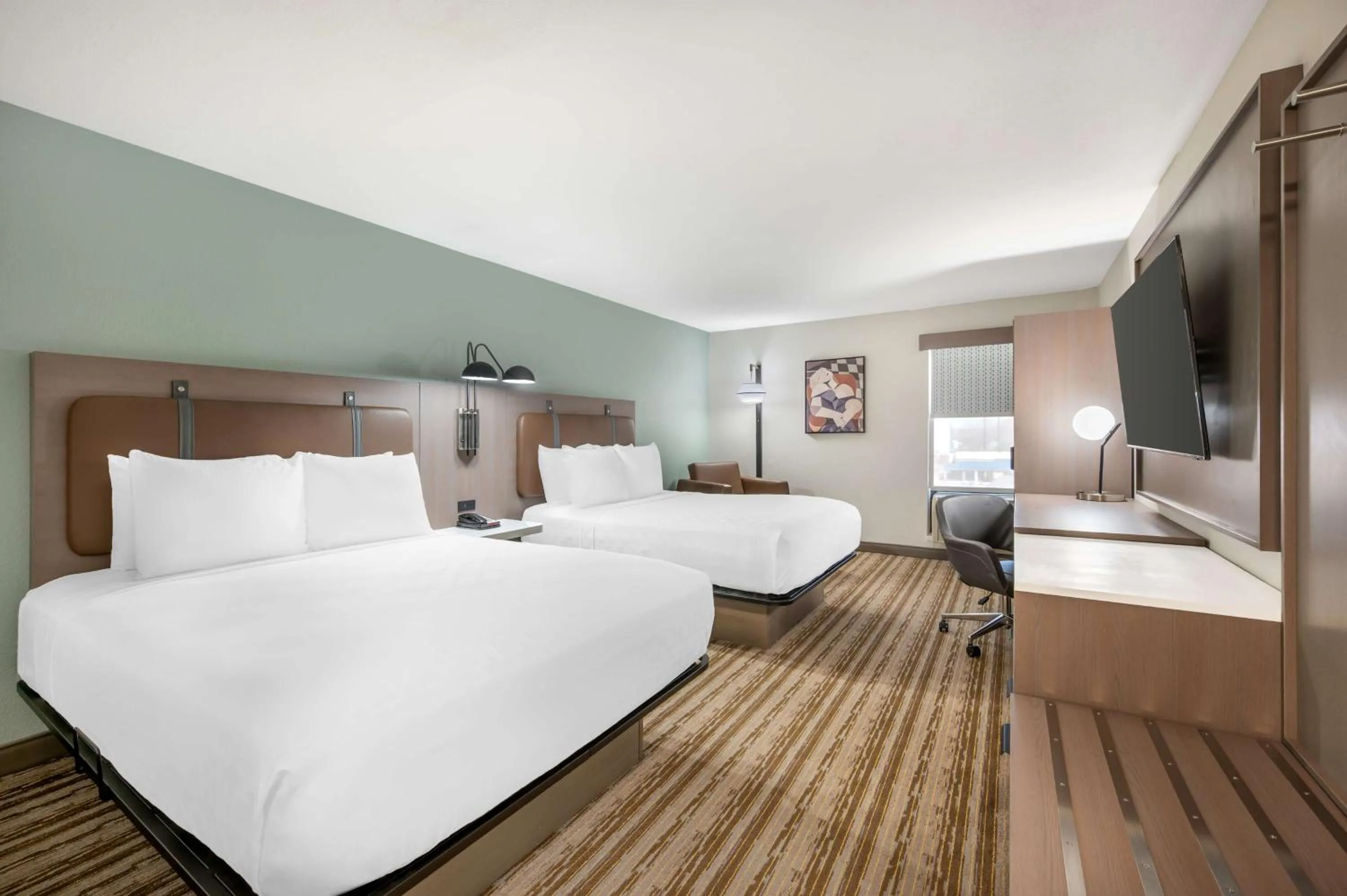 Bedroom in Best Western Plus Richmond Indiana I-70