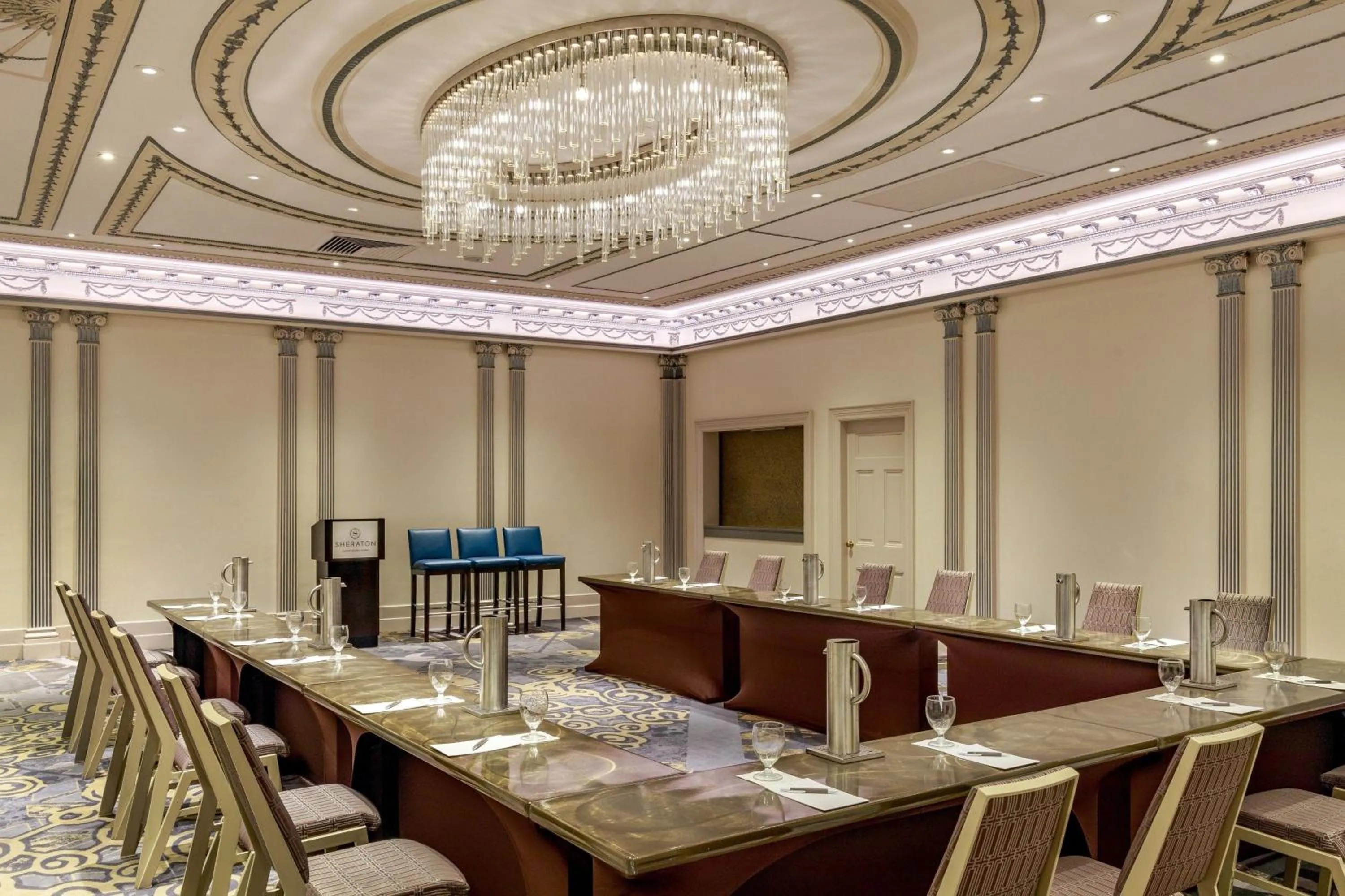 Meeting/conference room in Sheraton Commander Hotel