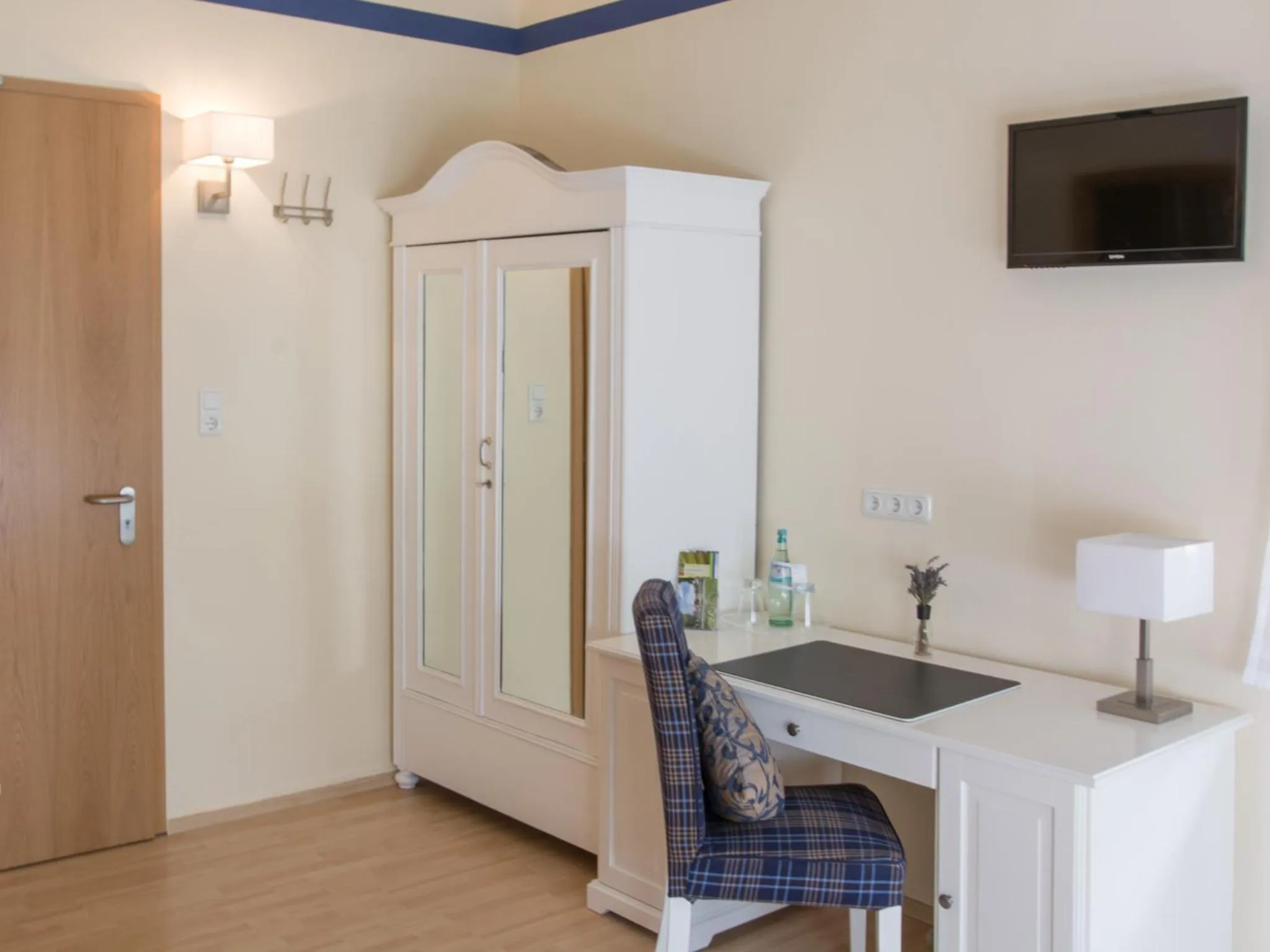 TV and multimedia in Ducky’s Restaurant | Events | Hotel