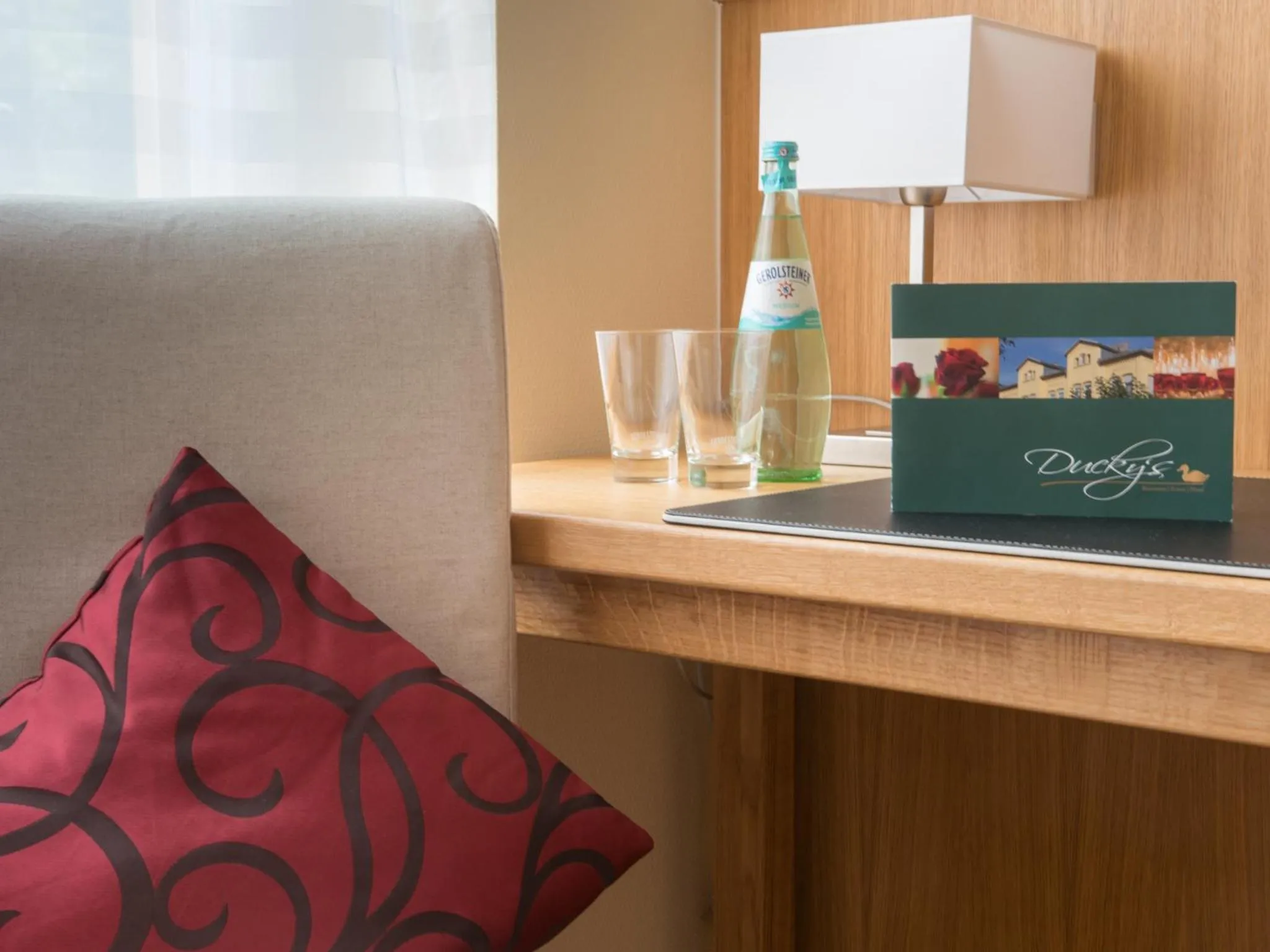 Seating area in Ducky’s Restaurant | Events | Hotel