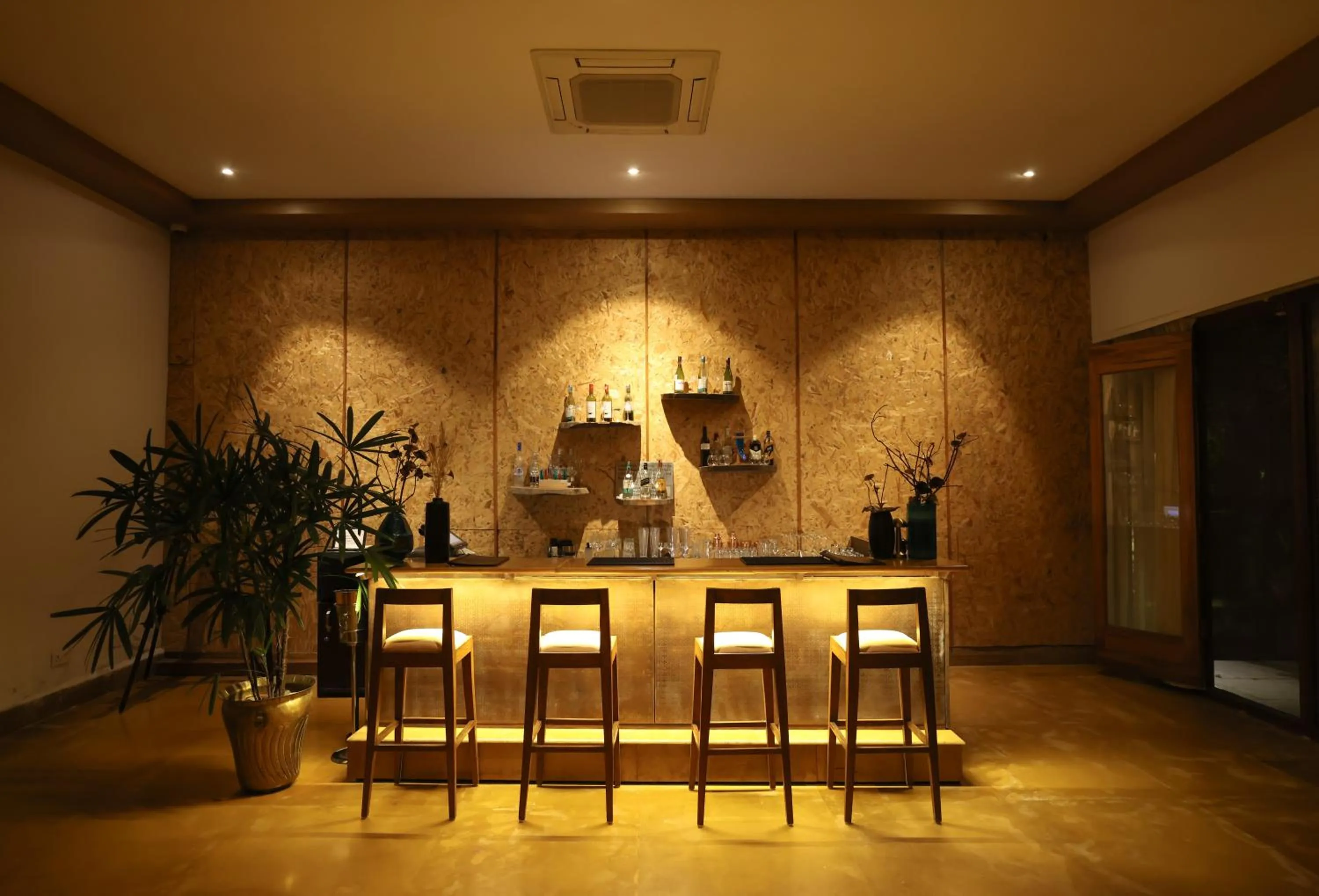 Restaurant/places to eat in Saraca Resort & Spa Corbett