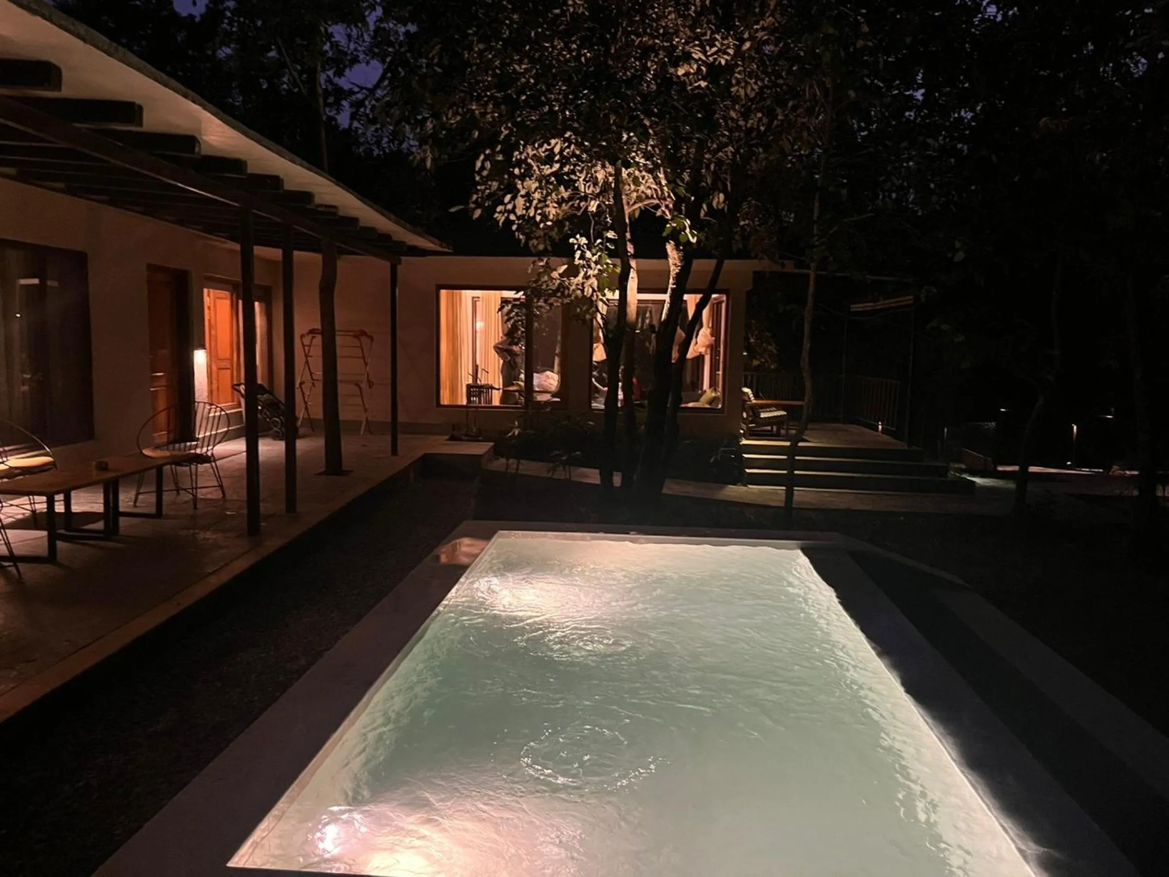 Swimming pool in Saraca Resort & Spa Corbett