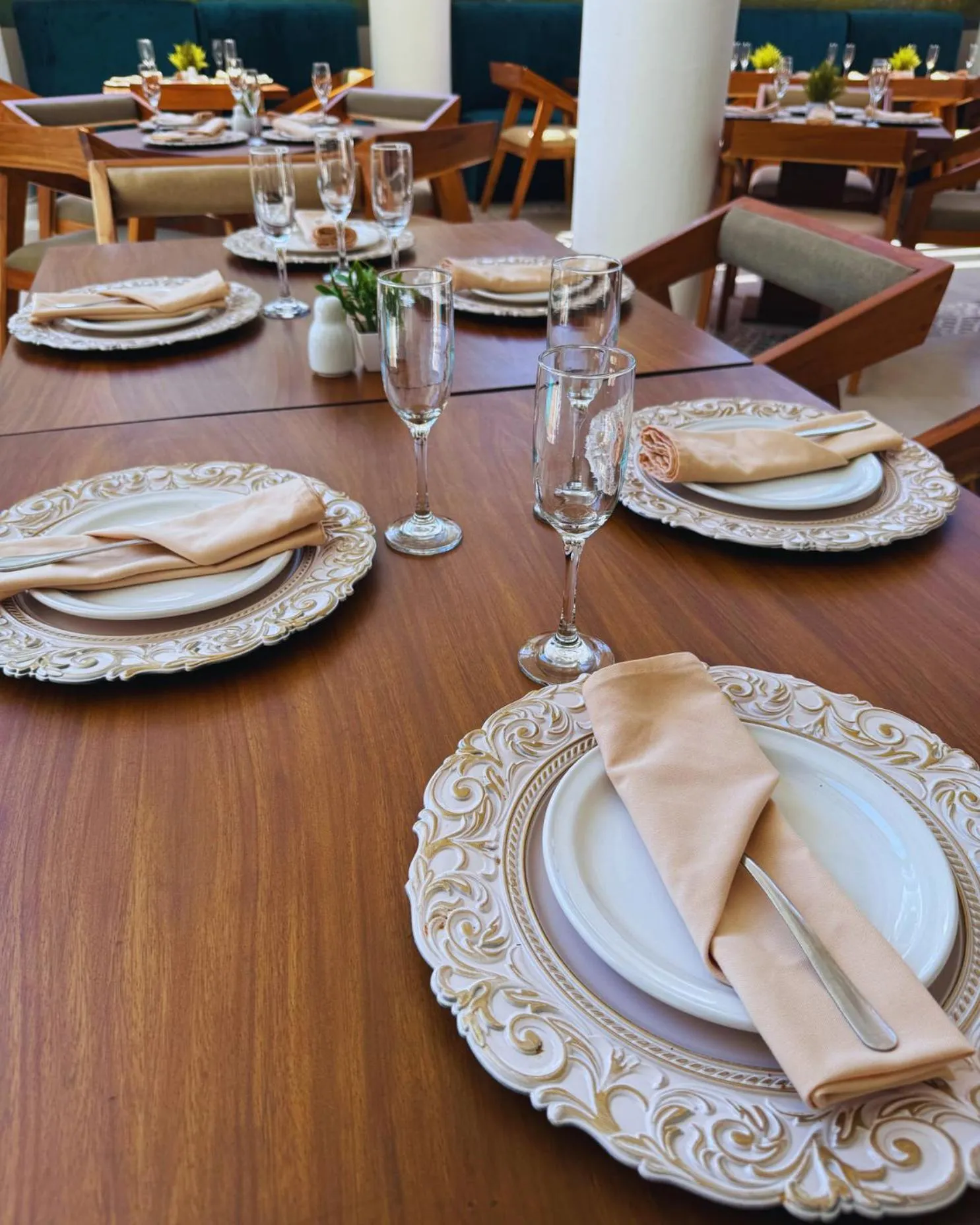 Restaurant/places to eat in Hotel Residencial