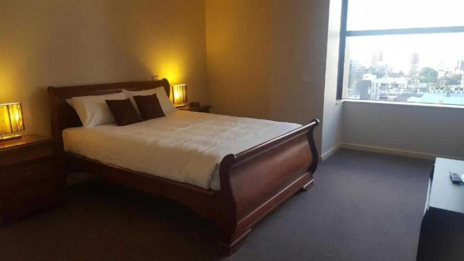 Bed in Melbourne CBD Central Apartment Hotel Official