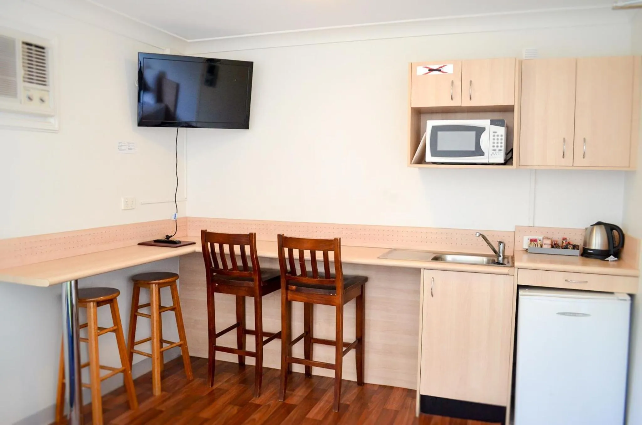 Kitchen or kitchenette in Airport Motel Brisbane
