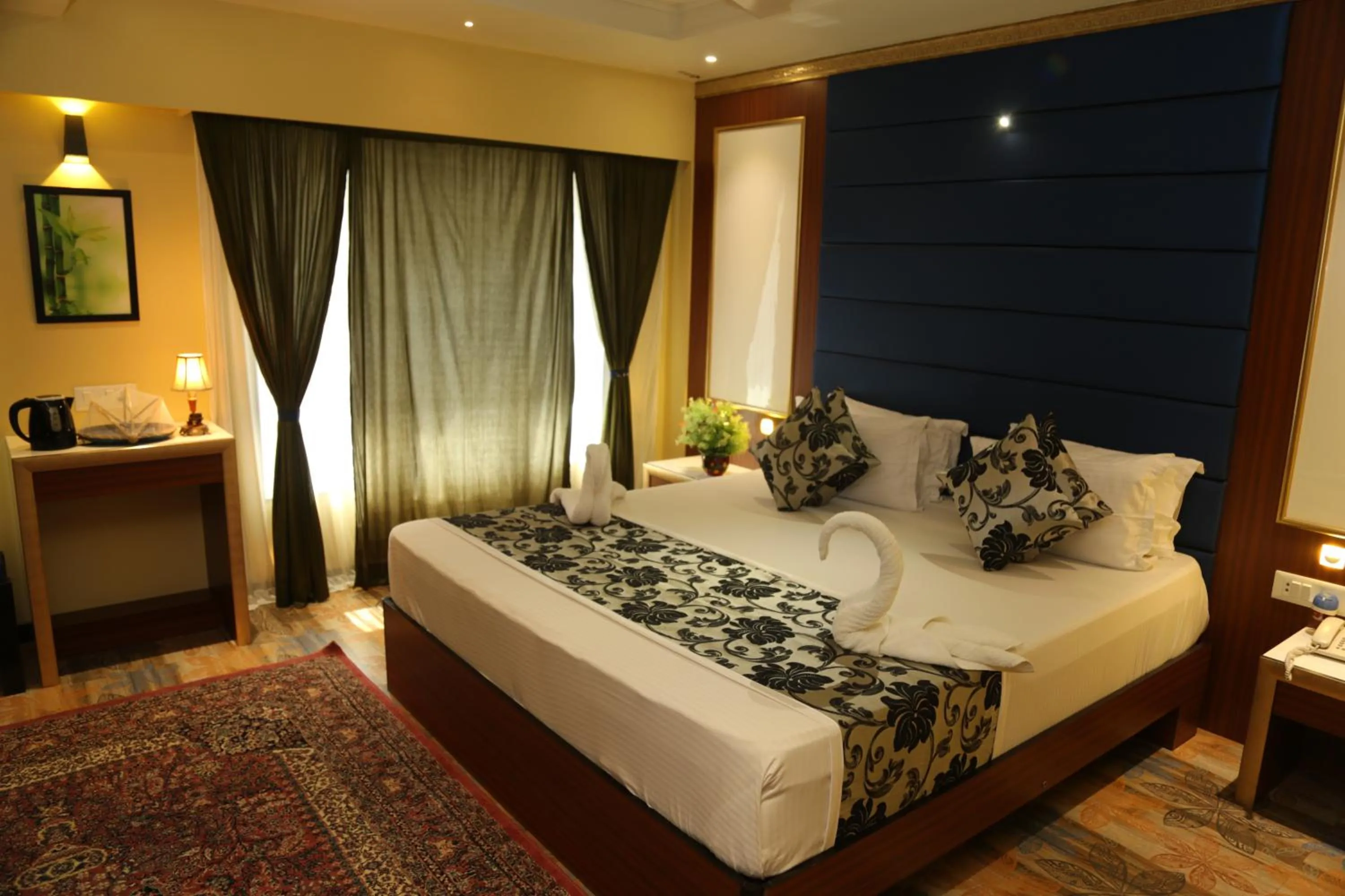 HOTEL MADNI ROYALE (50 Mtrs from Dargaah), Ajmer