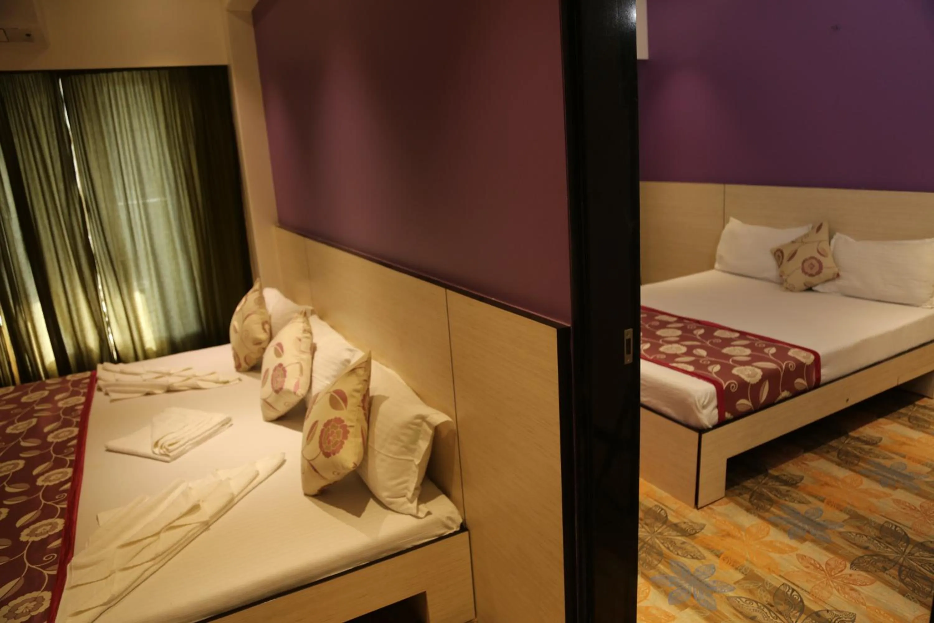 HOTEL MADNI ROYALE (50 Mtrs from Dargaah), Ajmer