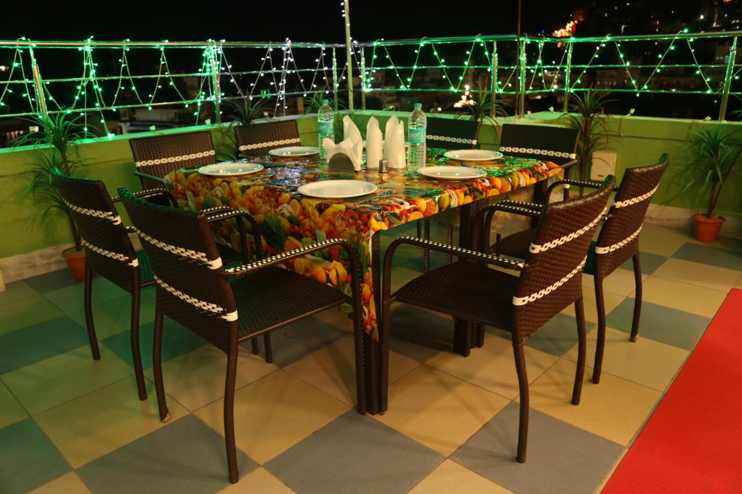 HOTEL MADNI ROYALE (50 Mtrs from Dargaah), Ajmer