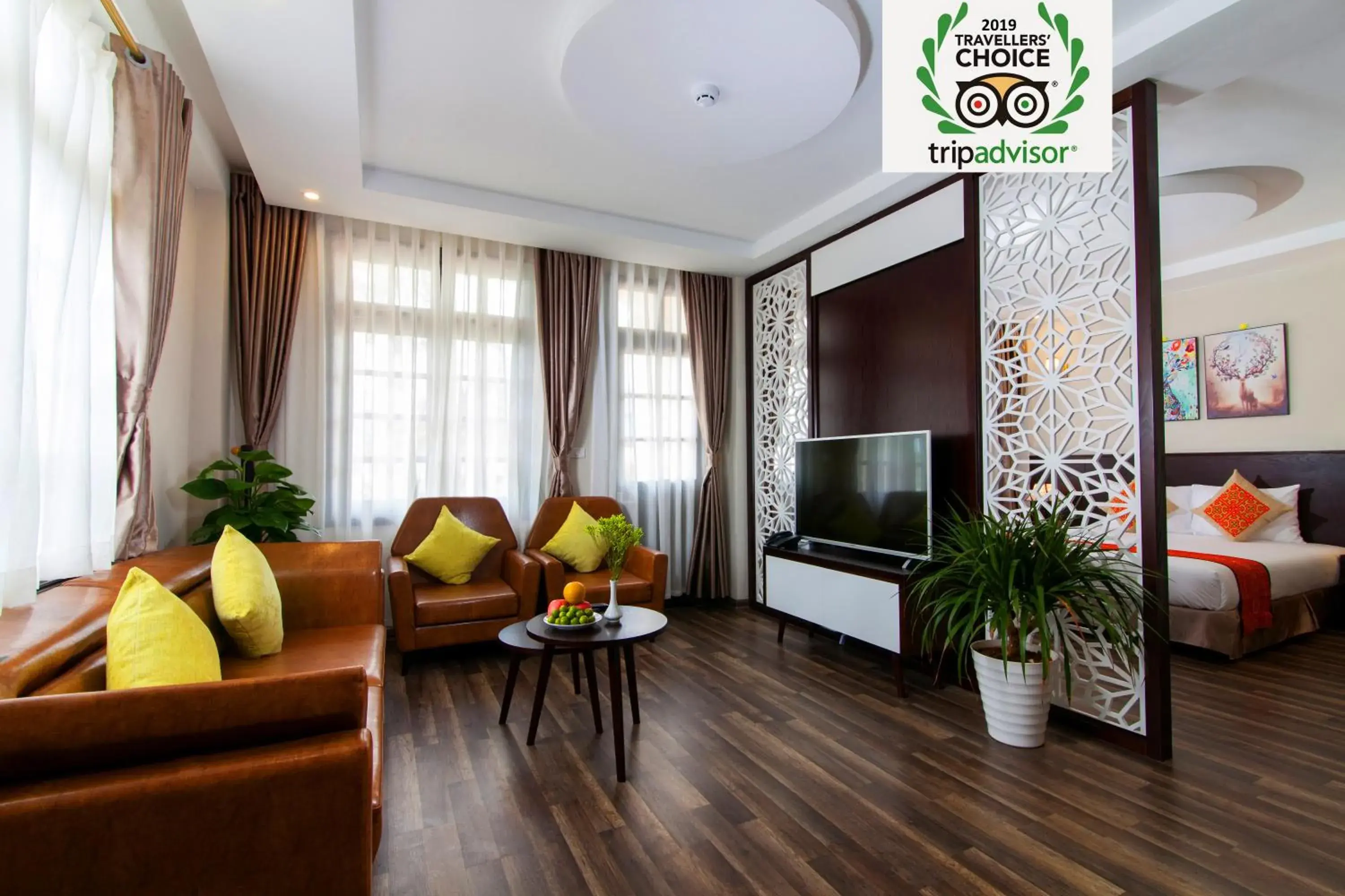 King Suite with Balcony - single occupancy in Lacasa Sapa Hotel King Suite with Balcony - single occupancy in Lacasa Sapa Hotel