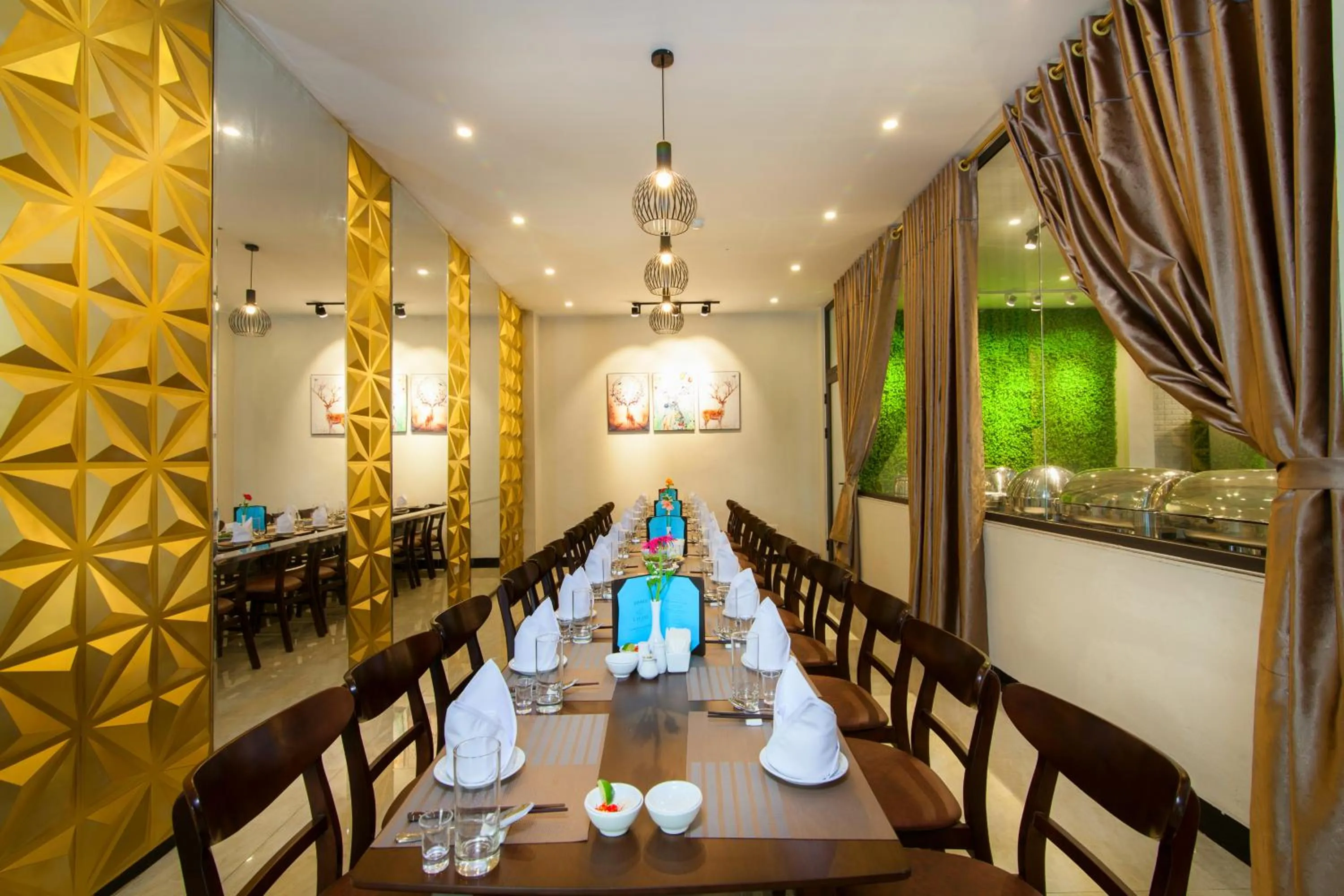 Restaurant/places to eat in Lacasa Sapa Hotel