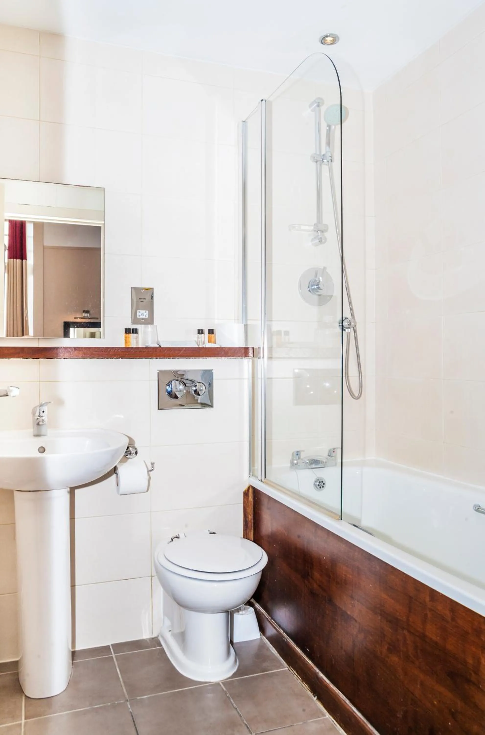 Bathroom in Columba Hotel