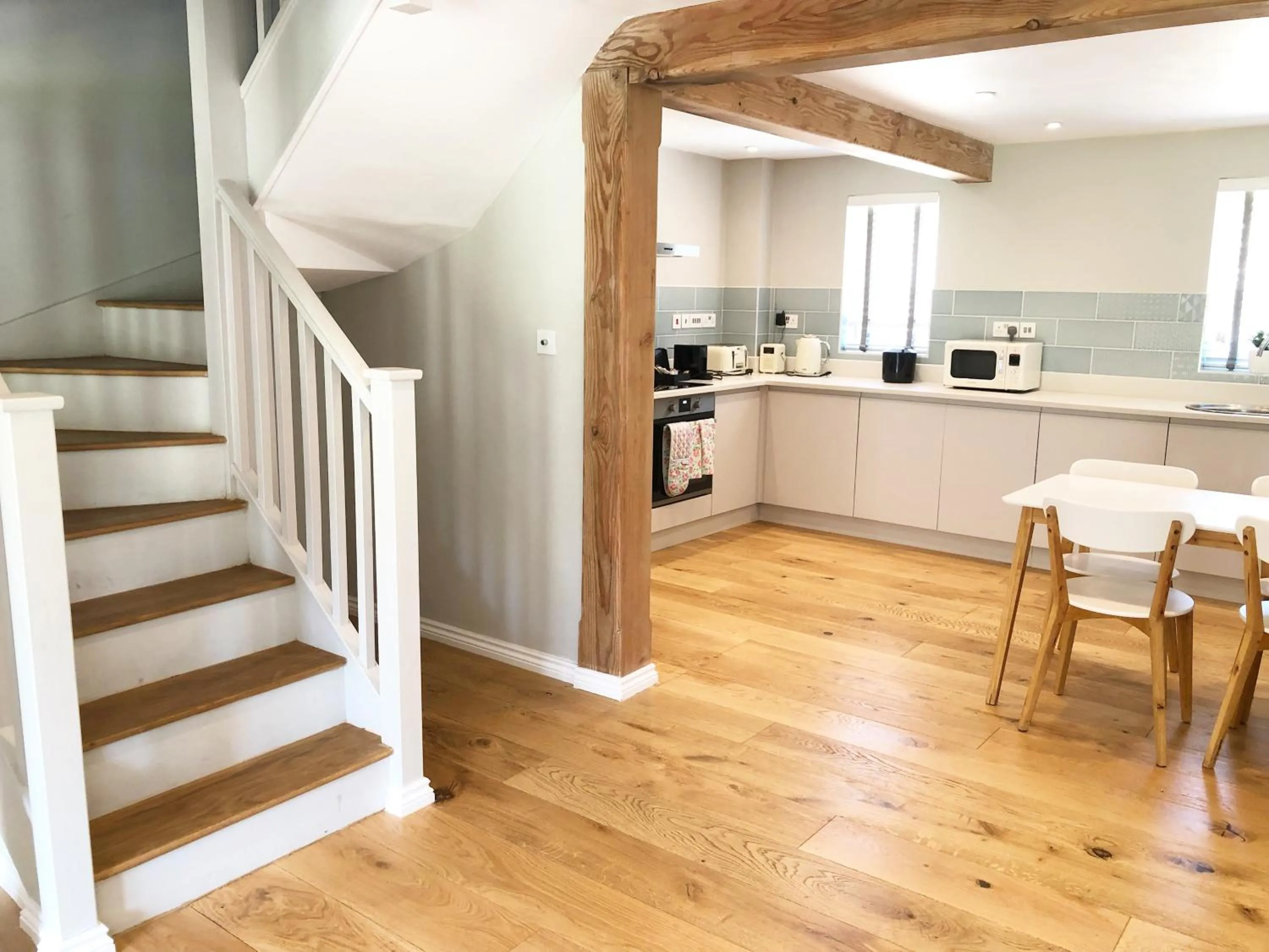 Kitchen or kitchenette in The Cottages at Crouchers Orchards