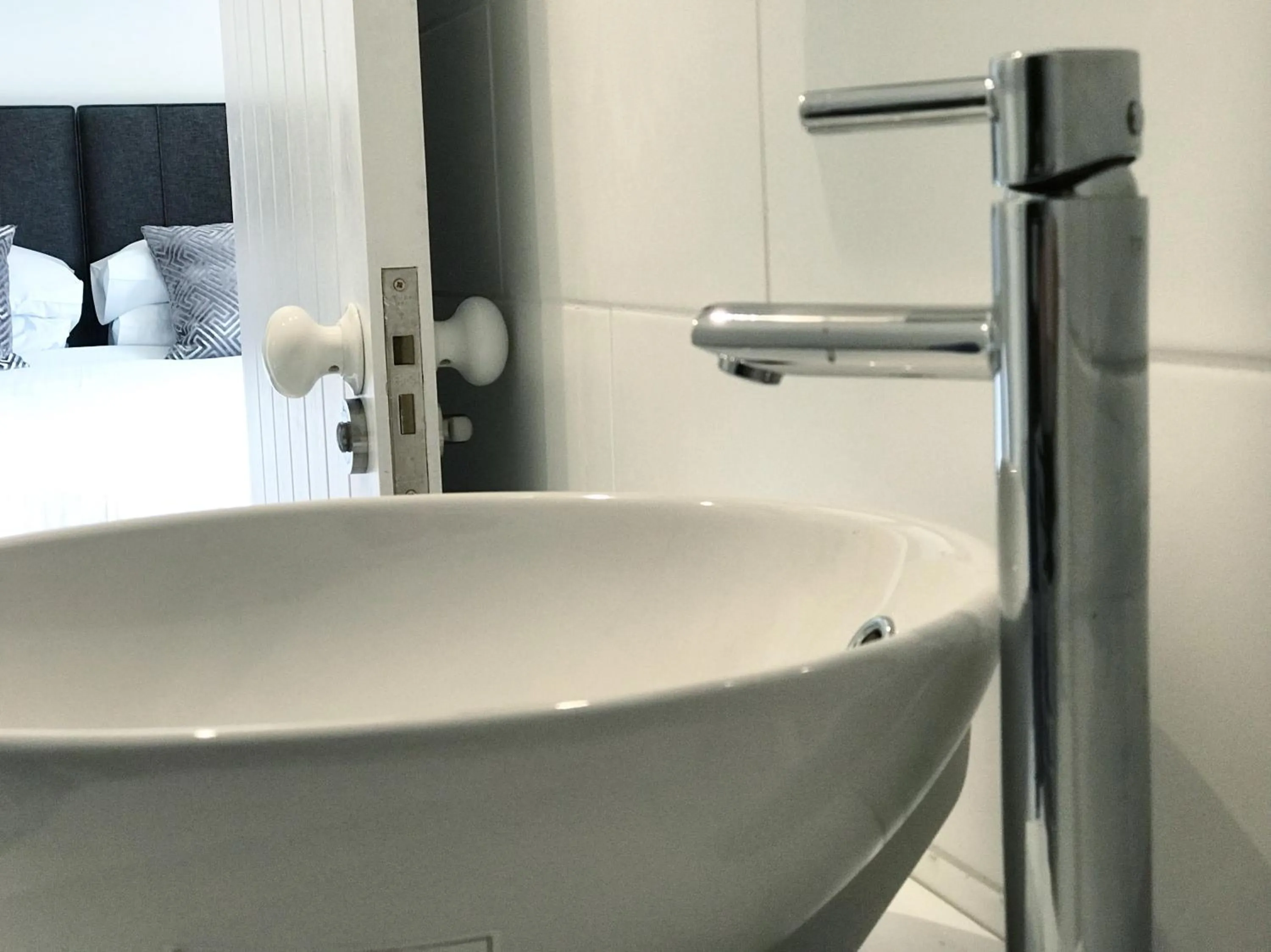 Bathroom in The Cottages at Crouchers Orchards