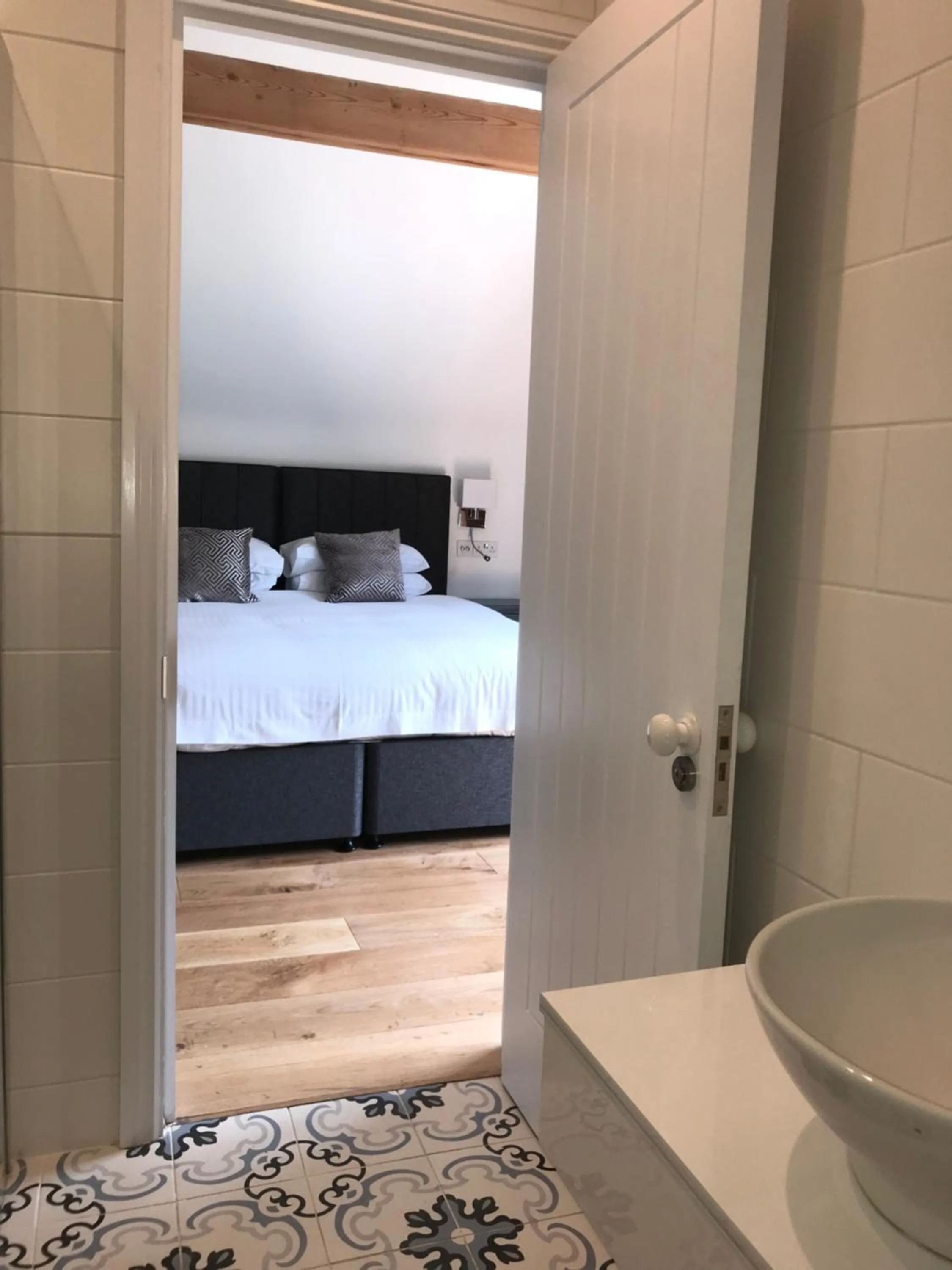 Bed in The Cottages at Crouchers Orchards