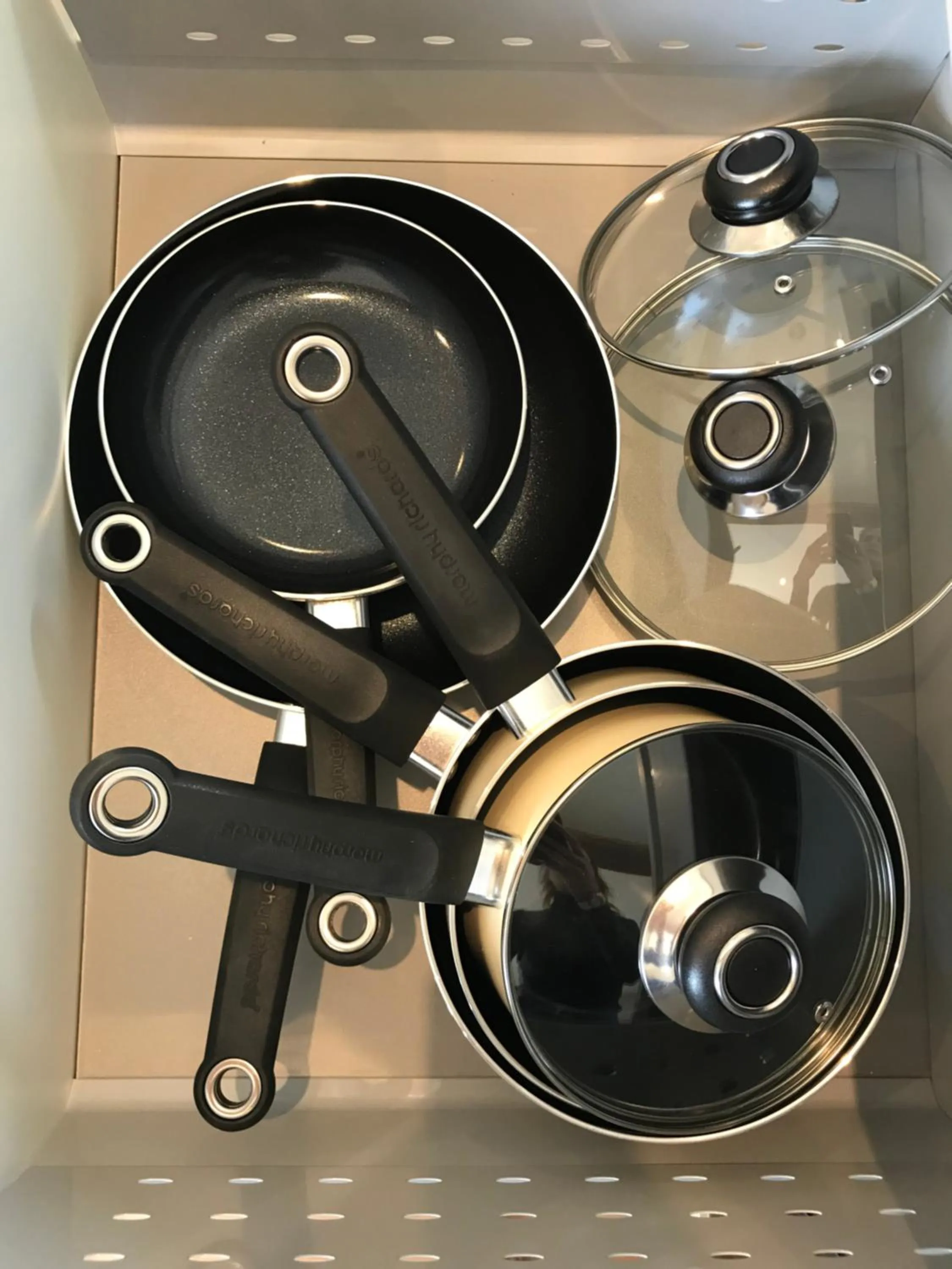 Kitchen or kitchenette in The Cottages at Crouchers Orchards