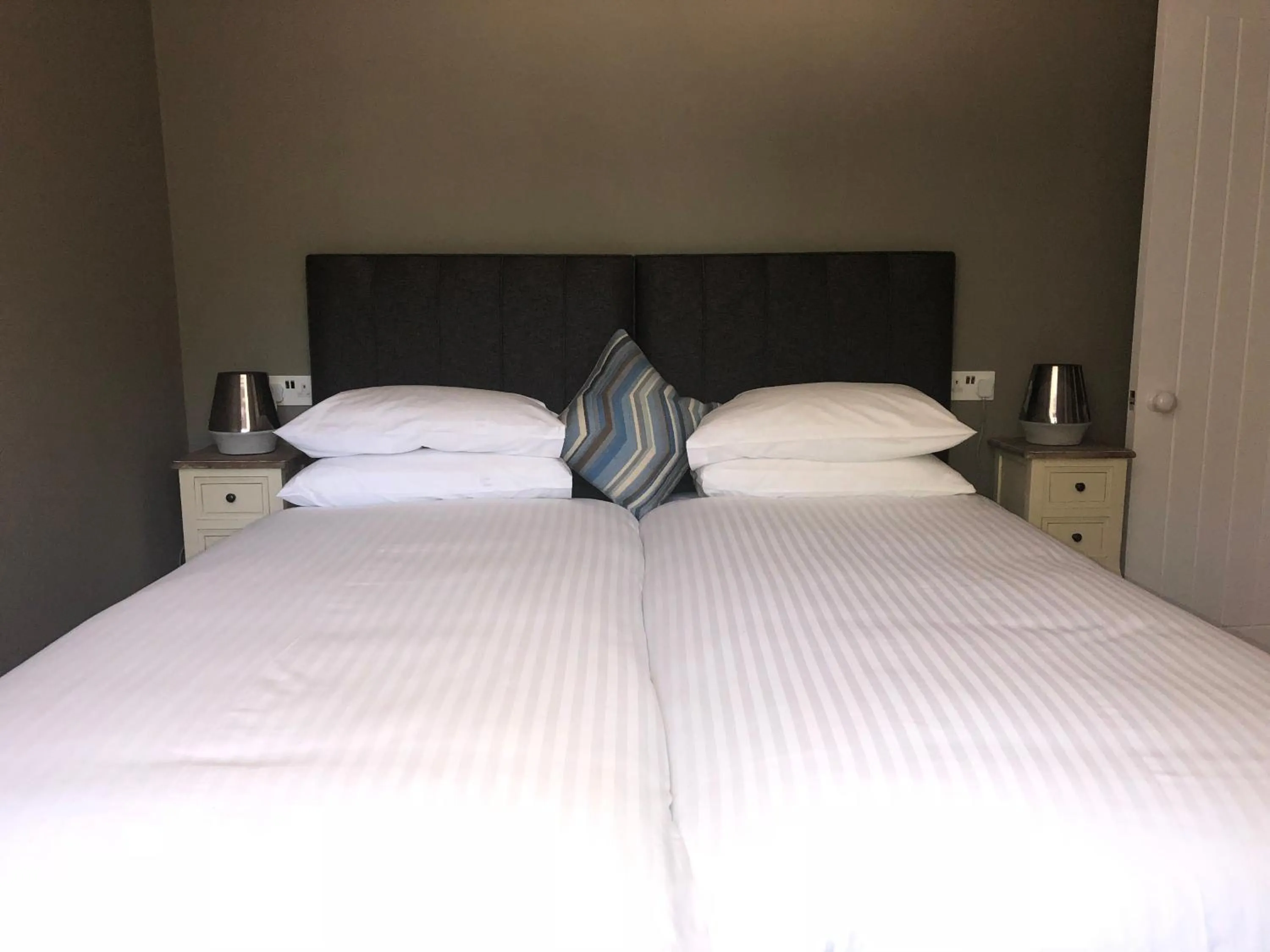 Bed in The Cottages at Crouchers Orchards