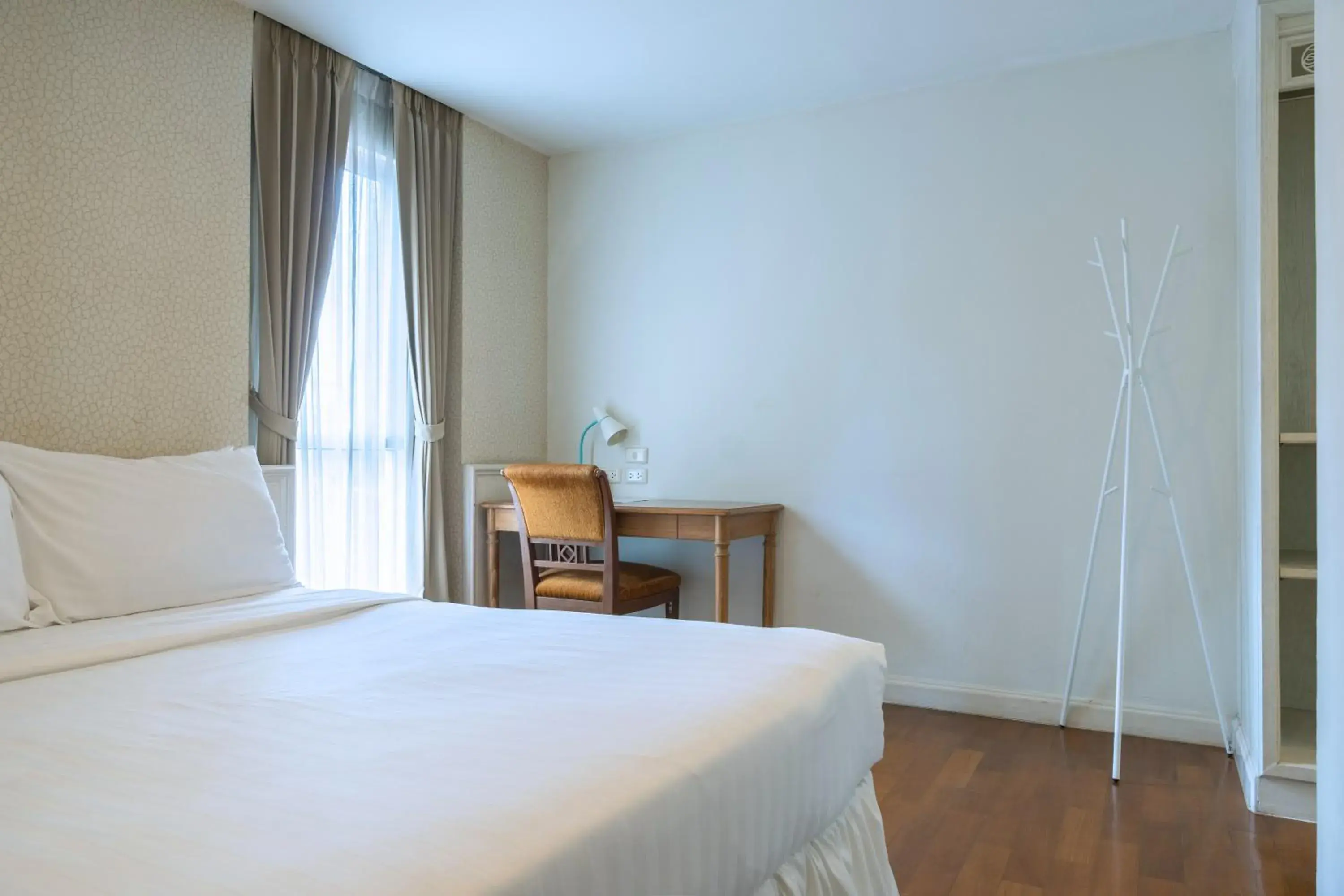 One-Bedroom Suite in Sabai Sathorn Service Apartment One-Bedroom Suite in Sabai Sathorn Service Apartment