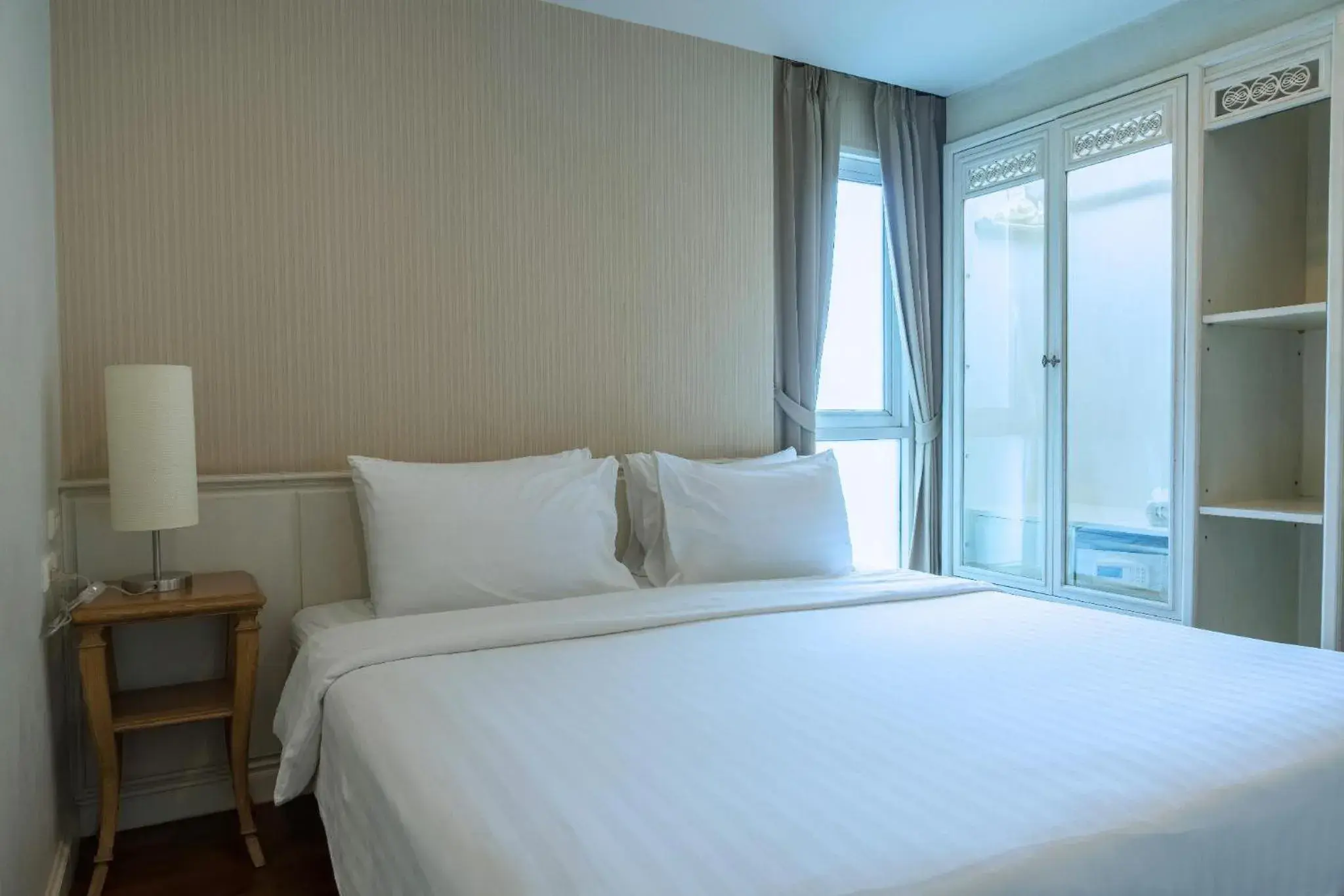 Two-Bedroom Suite in Sabai Sathorn Service Apartment Two-Bedroom Suite in Sabai Sathorn Service Apartment