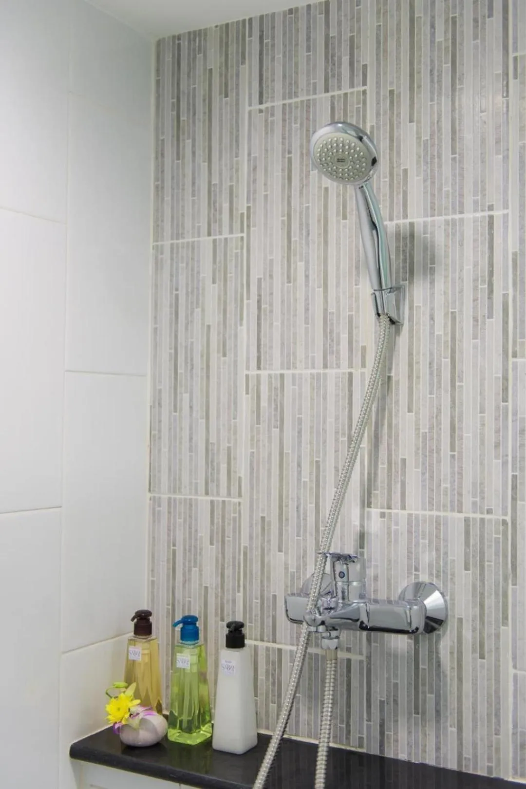 Bathroom in Sabai Sathorn Service Apartment